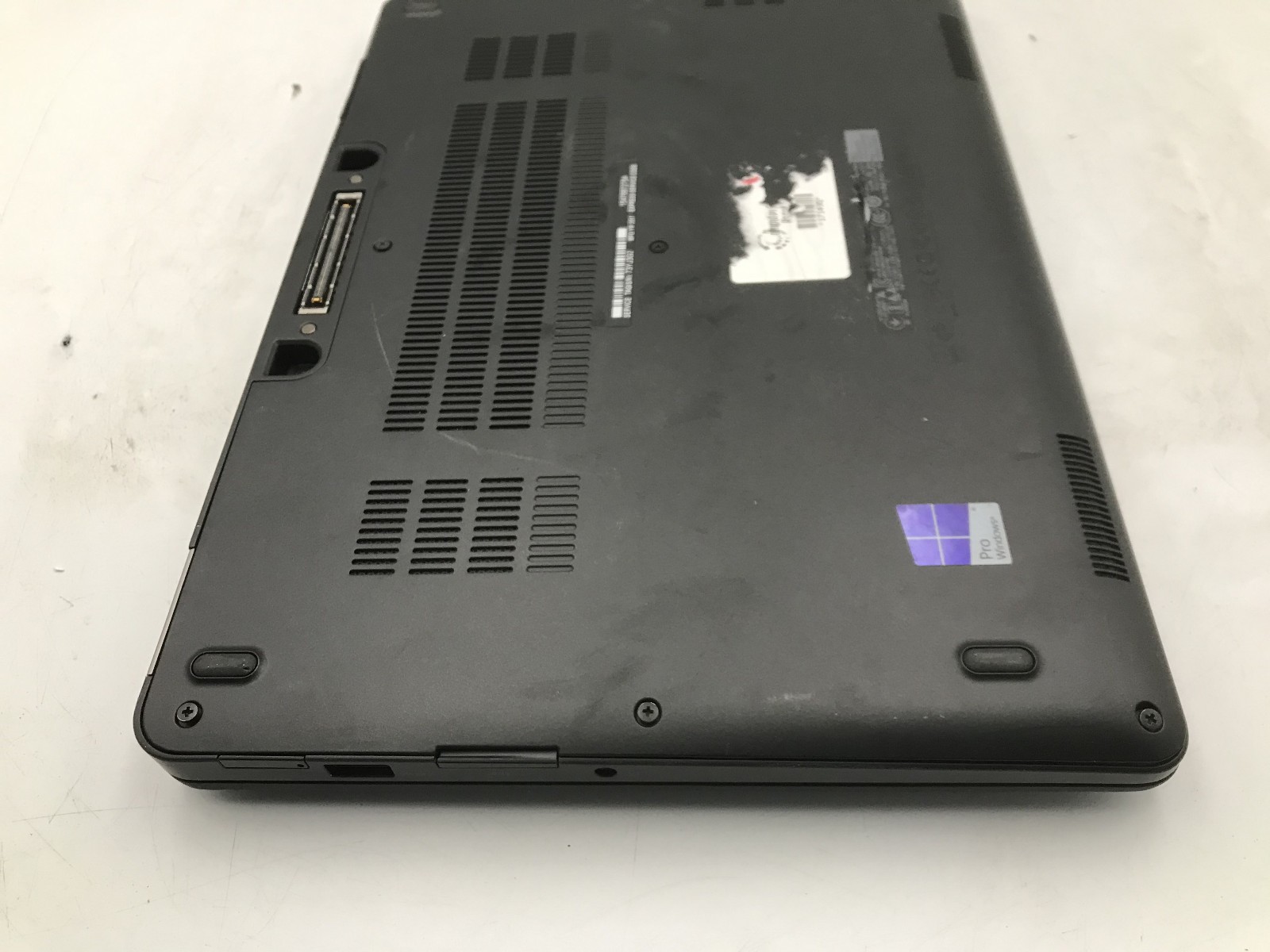 DELL LATITUDE E7270 – BOOTS TO BIOS/BAD LCD – INTEL I5 6300U – NO RAM – READ -BB