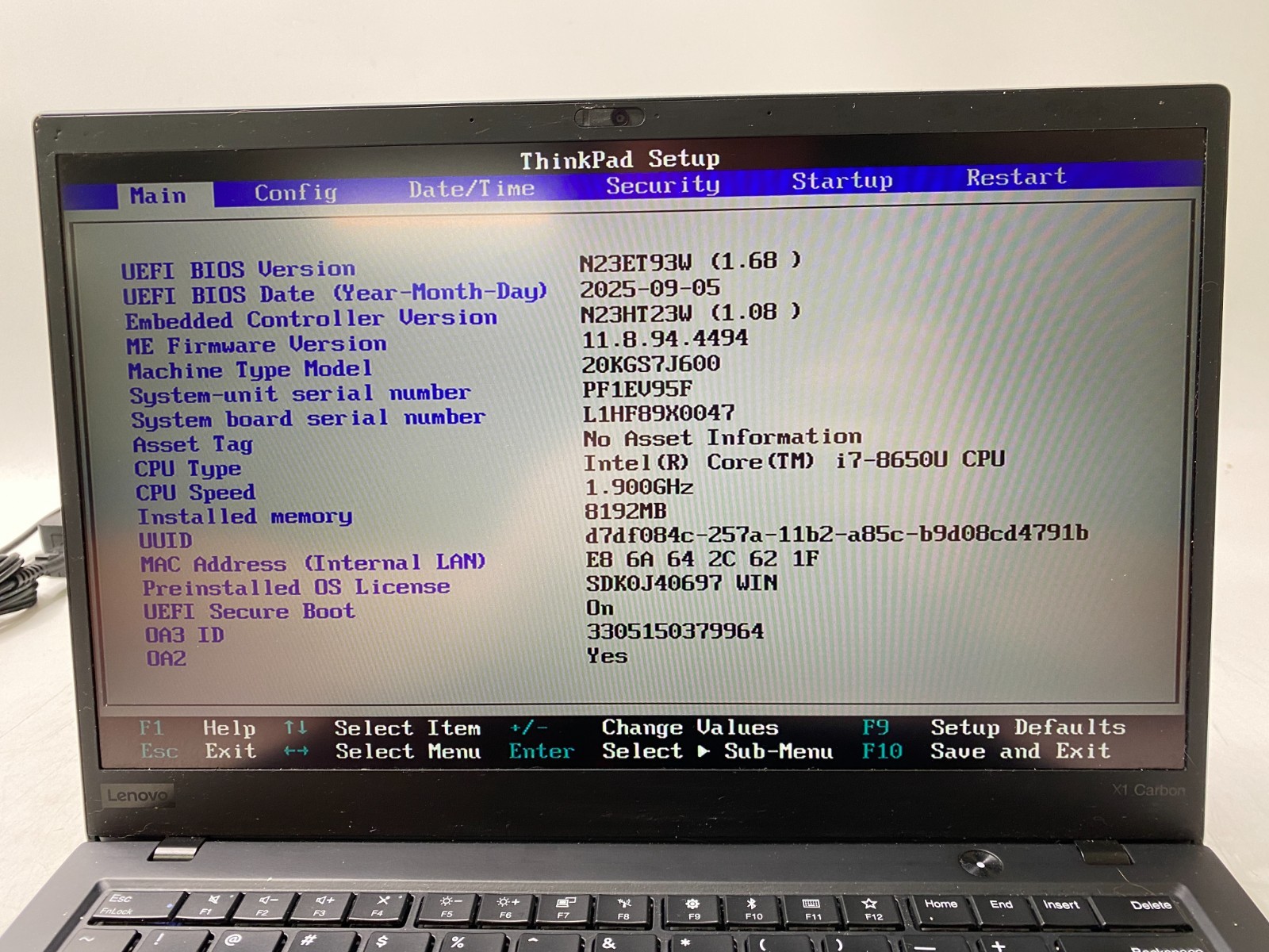 Lenovo ThinkPad X1 Carbon Gen 6 i7-8650U 8GB DDR4 256GB SSD Win11P