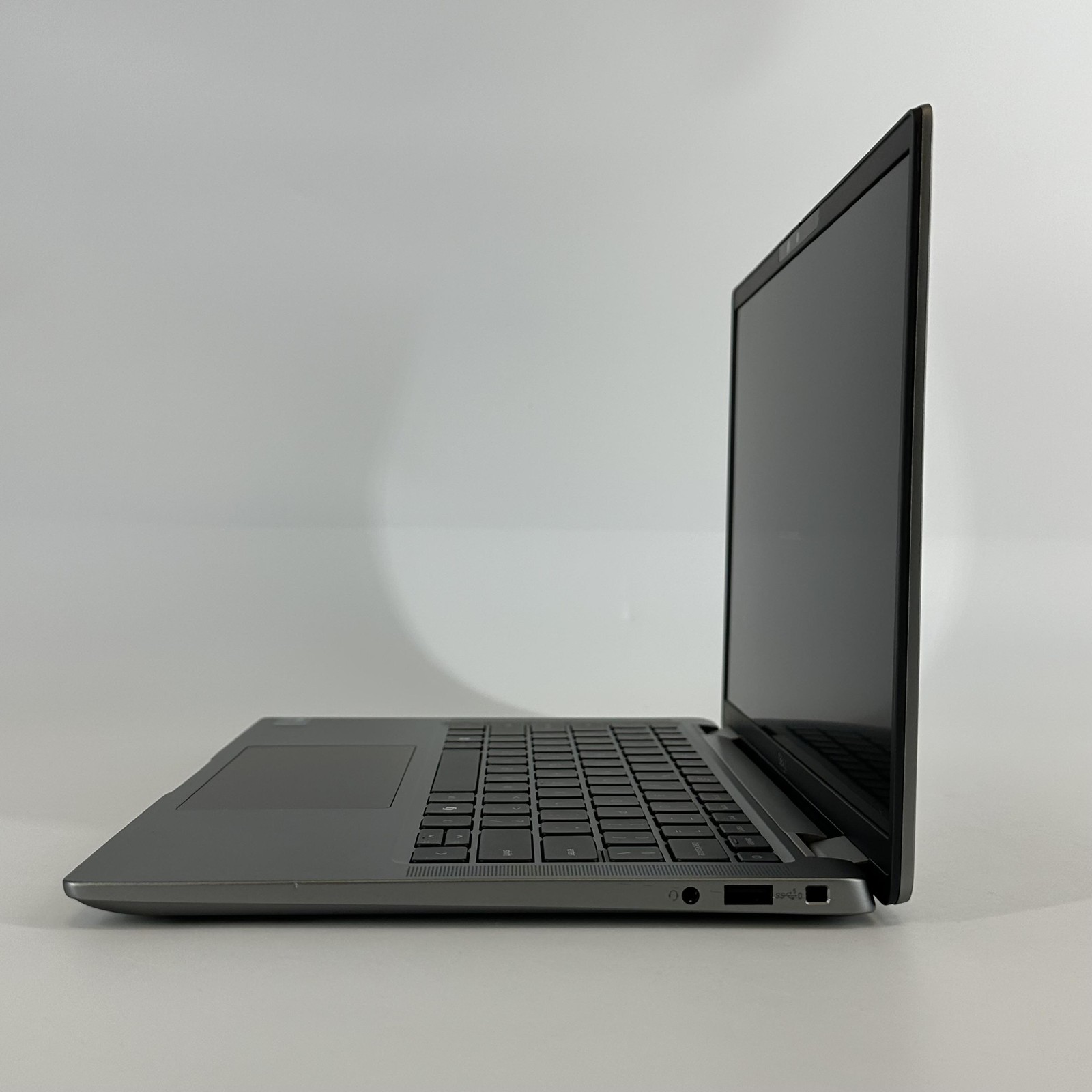 Dell Latitude 7350 13.3 FHD+ 1.7 GHz Ultra 7 165U 32GB 512GB SSD Very Good
