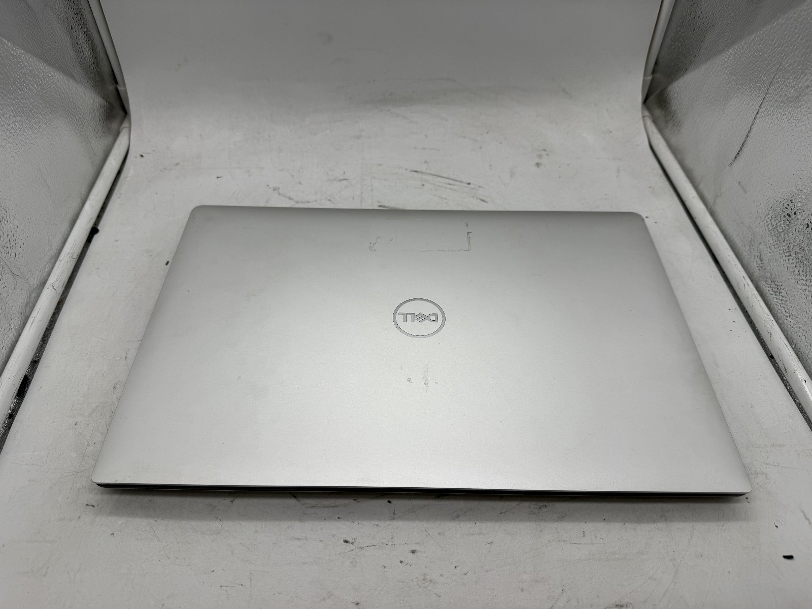 Touch Screen Dell Precision 5540 15.6″ i7-9850H 2.6GHz NO SSD NO RAM + Charger