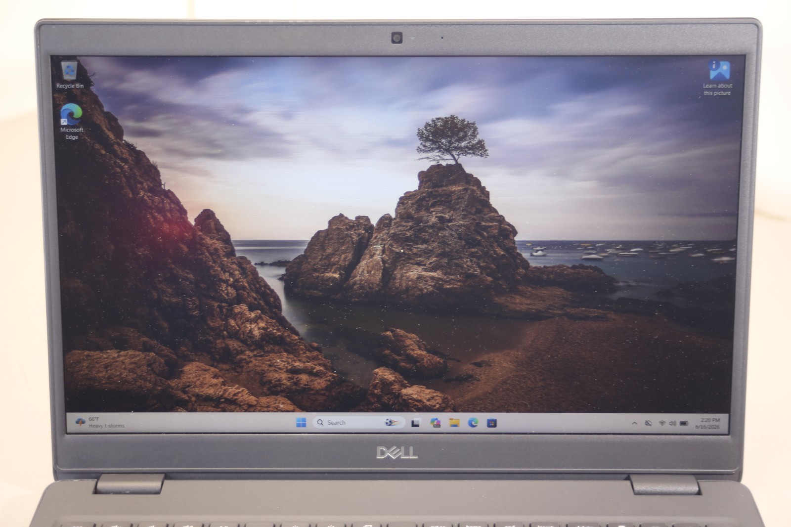 Dell Latitude 3510 | 15.6″ | i7-10510U 1.80GHz | 16GB RAM 256GB SSD | WIN 11 PRO