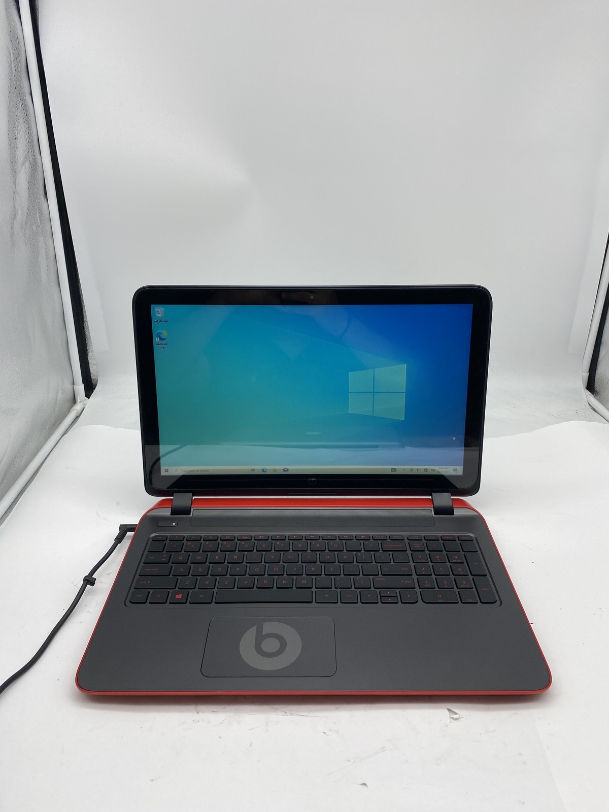 HP Beats 15 Laptop AMD A10-7300 Radeon R6 1.9GHz 8GB RAM 1TB HDD W10P Touch