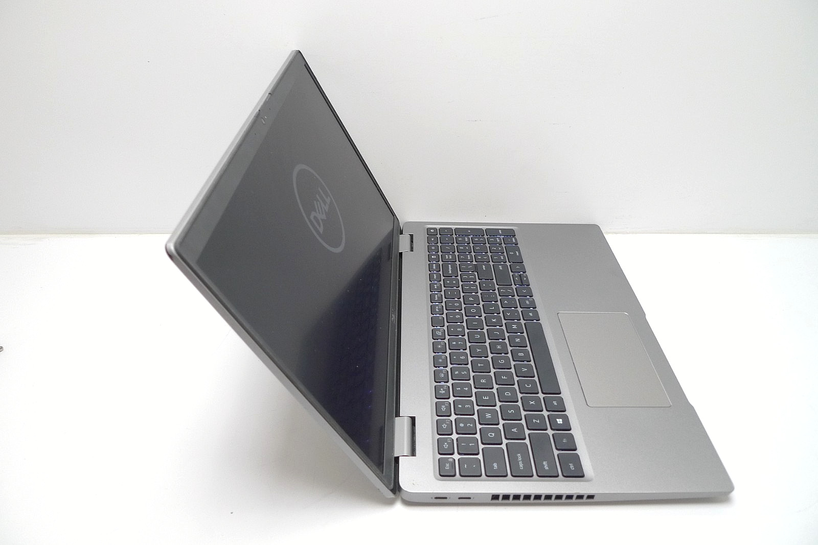Dell Latitude 5520 | i5-1145G7 | 16GB RAM | 512GB NVMe | Linux | Charger | Read