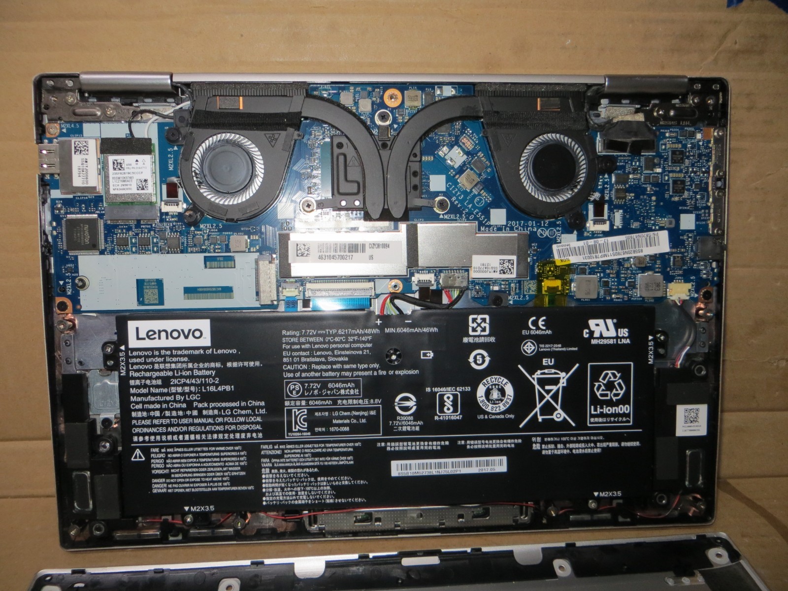 Lenovo Yoga 720-13IKB 2-in-1 Touchscreen i5-7200U 8GB RAM for Parts or Repair