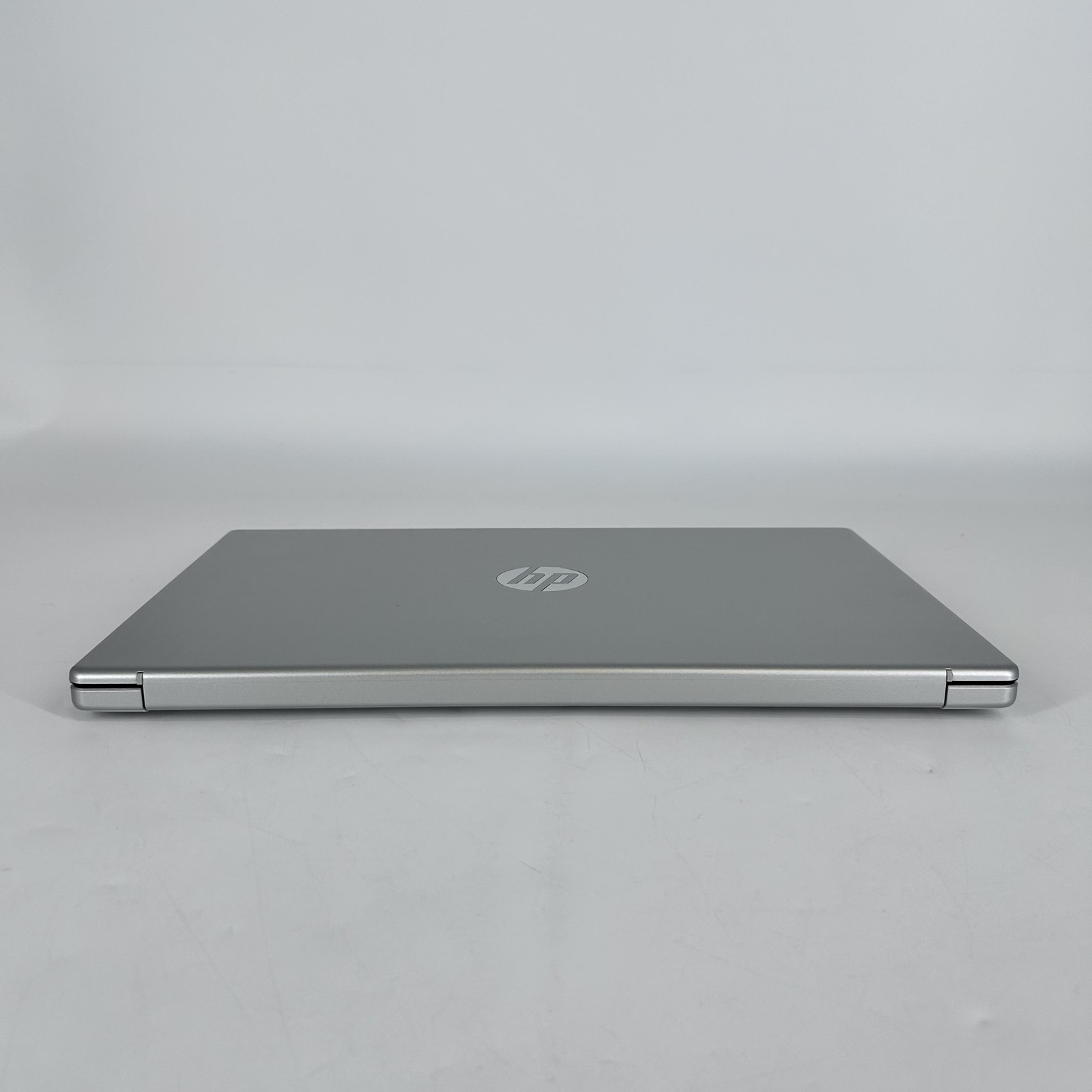 HP Pavilion 15 Silver FHD 1.2 GHz i3-1315U 8GB RAM 256GB SSD Excellent