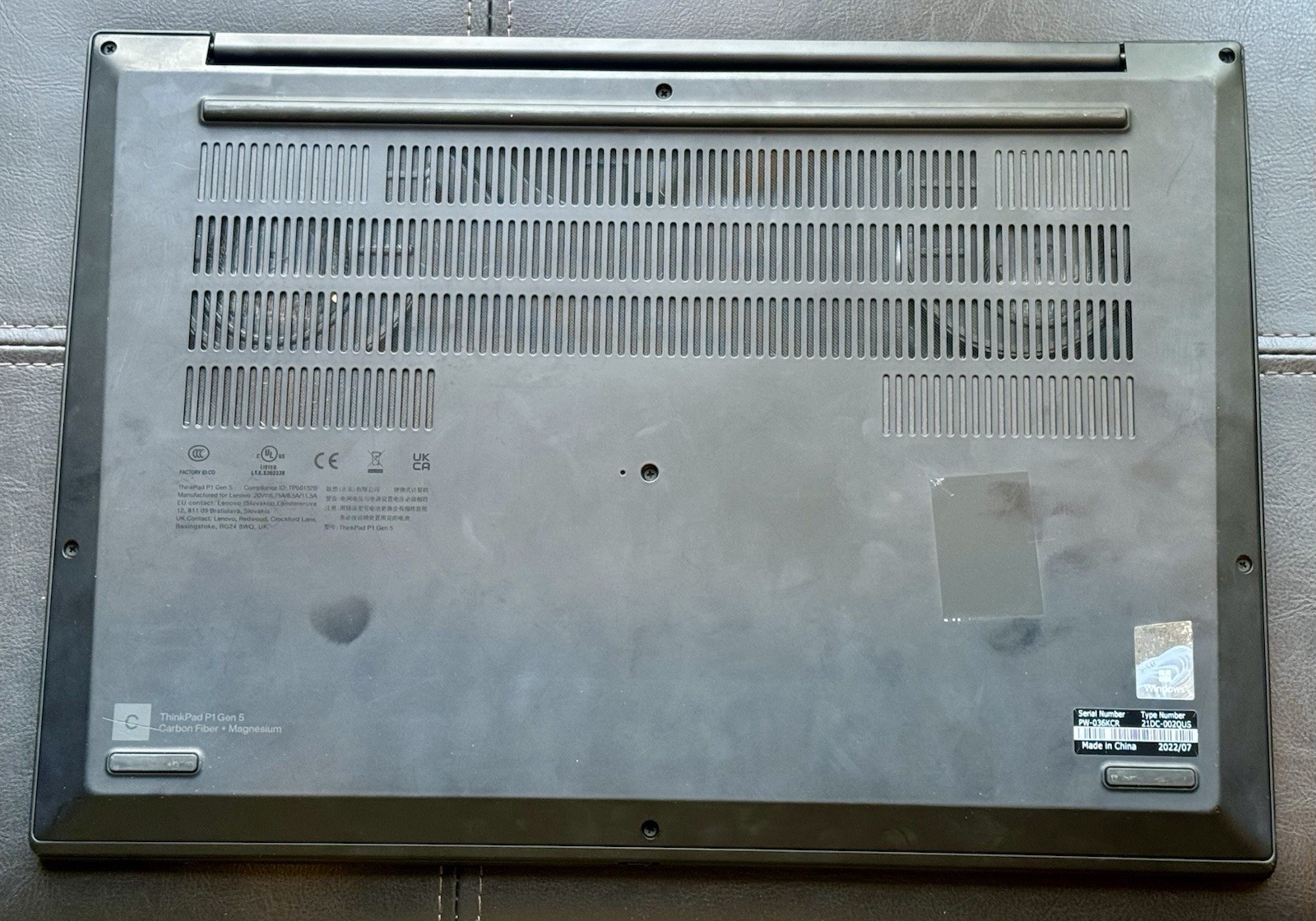 Thinkpad P1 Gen 5 i7-12700H 32GB 1TB RTX A2000 4k UHD Win11 — See Hinge Issue