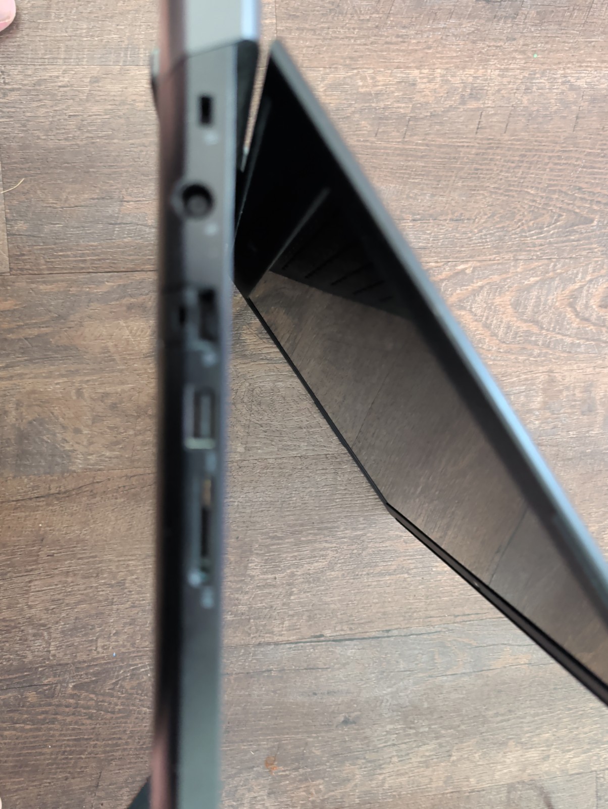 Dell Inspiron 15 7577 Laptop i7-7700HQ 16GB DDR4 RAM GTX 1060 6GB Windows 11