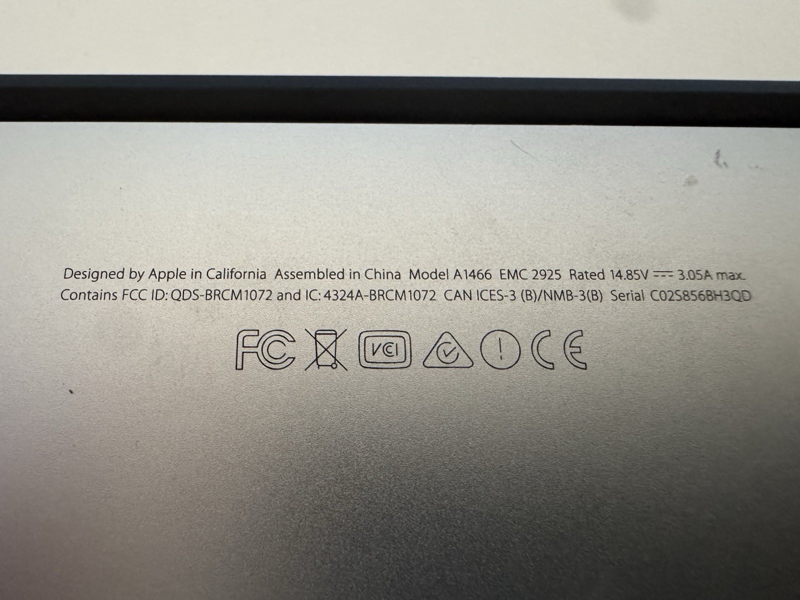 Apple MacBook Air 13″ Early-2015 Core i5-5250U 1.6GHz 8GB RAM 128GB SSD A1466…