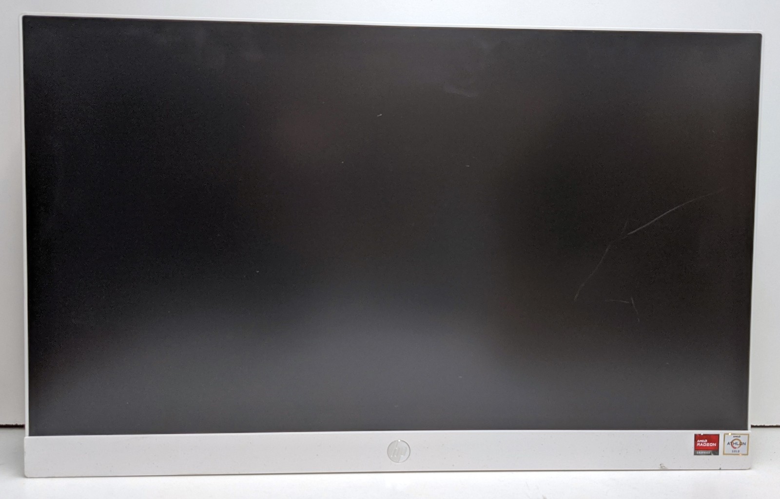 HP AIO 24-CR0046 DESKTOP AMD ATHLON GOLD 7220U 4GB 256GB