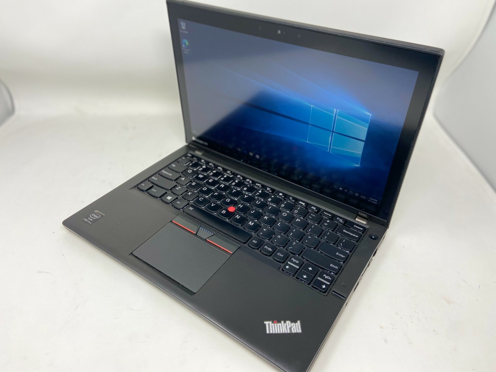 Lenovo ThinkPad X240 12″ i5-4300u 1.9GHz 8GB 320GB Touch Screen Win 10 Laptop