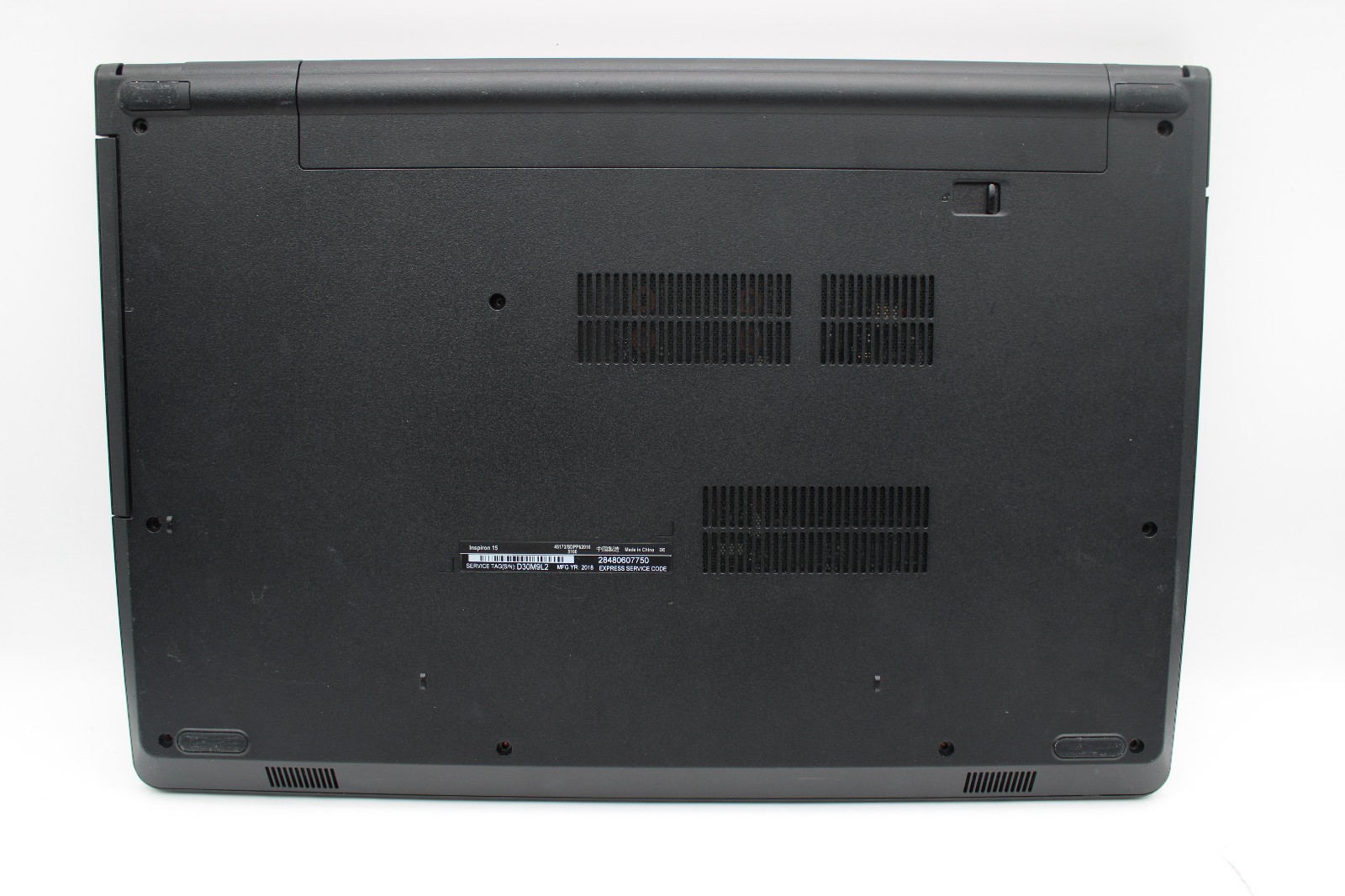 Dell Inspiron 15 3567 i3-6006U @ 2.00 GHz 8GB RAM No SSD No OS