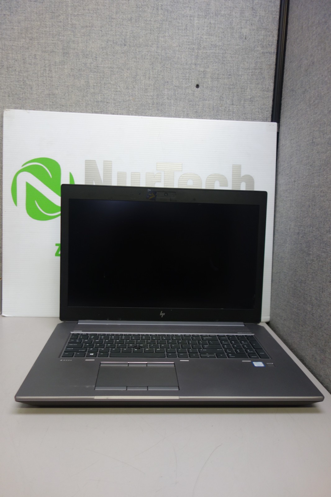 HP ZBook 17 G5 17″ i7-8850H 2.6GHz 32GB/512GB m2 SSD UBUNTU Laptop +AC [NO BTRY]