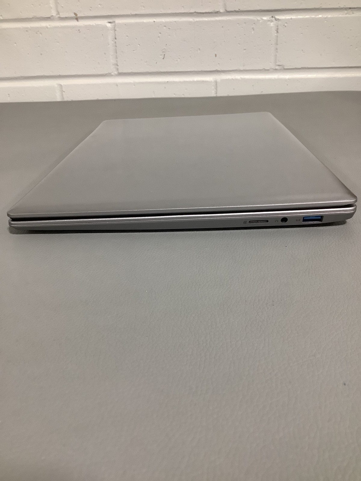 Jumper EZbook S7Hi JNF12 15.6in Laptop 128GB+512GB (JPNLDAD330742)