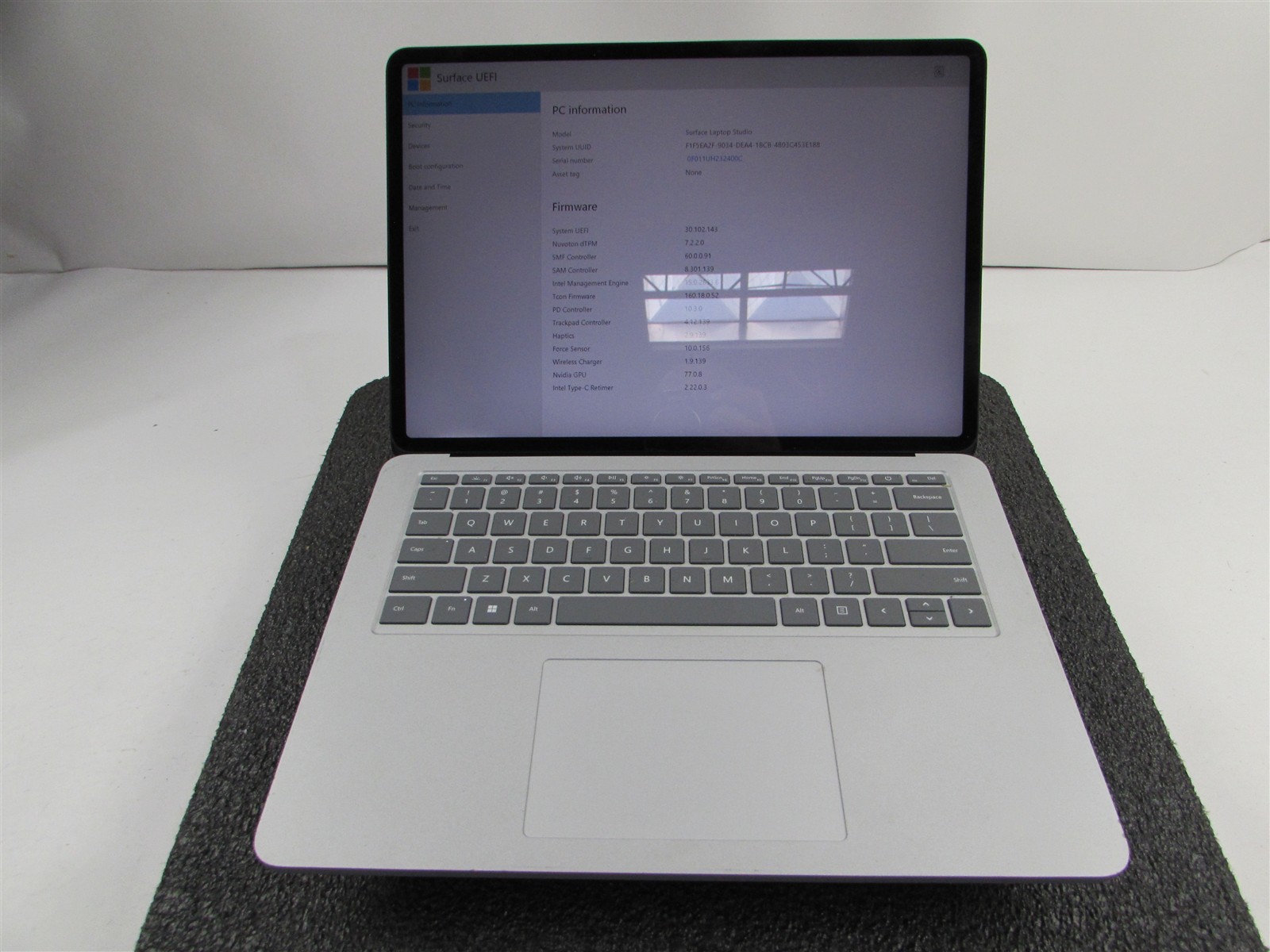 Microsoft Surface Laptop Studio 1964 i7-11370H 1TB SSD 32GB RTX A2000 *No A/C*