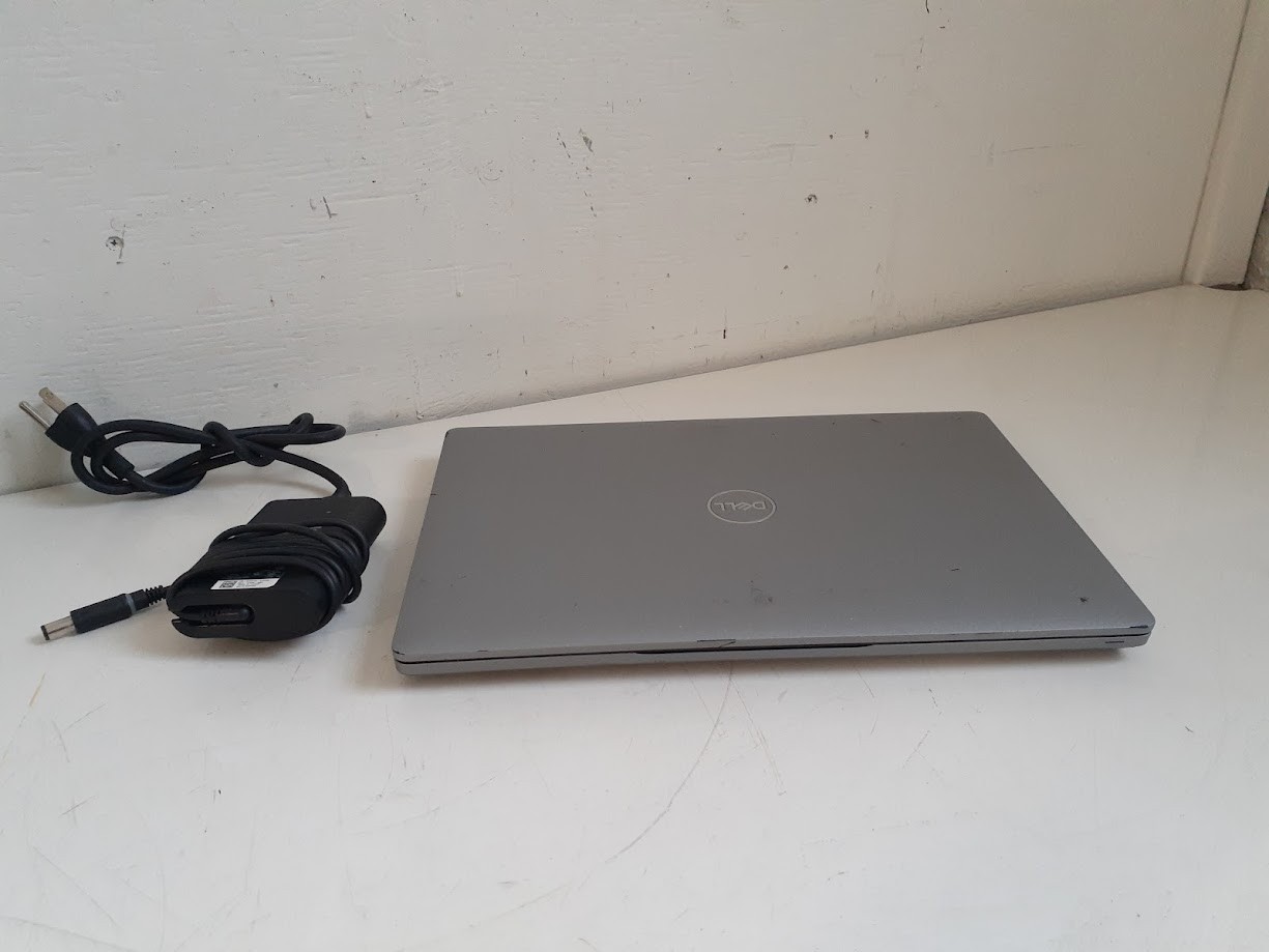 Dell Latitude 5411 14″ 6-Core i7-10850H 10Th Gen 8GB RAM 256GB NVMe Win11 Pro