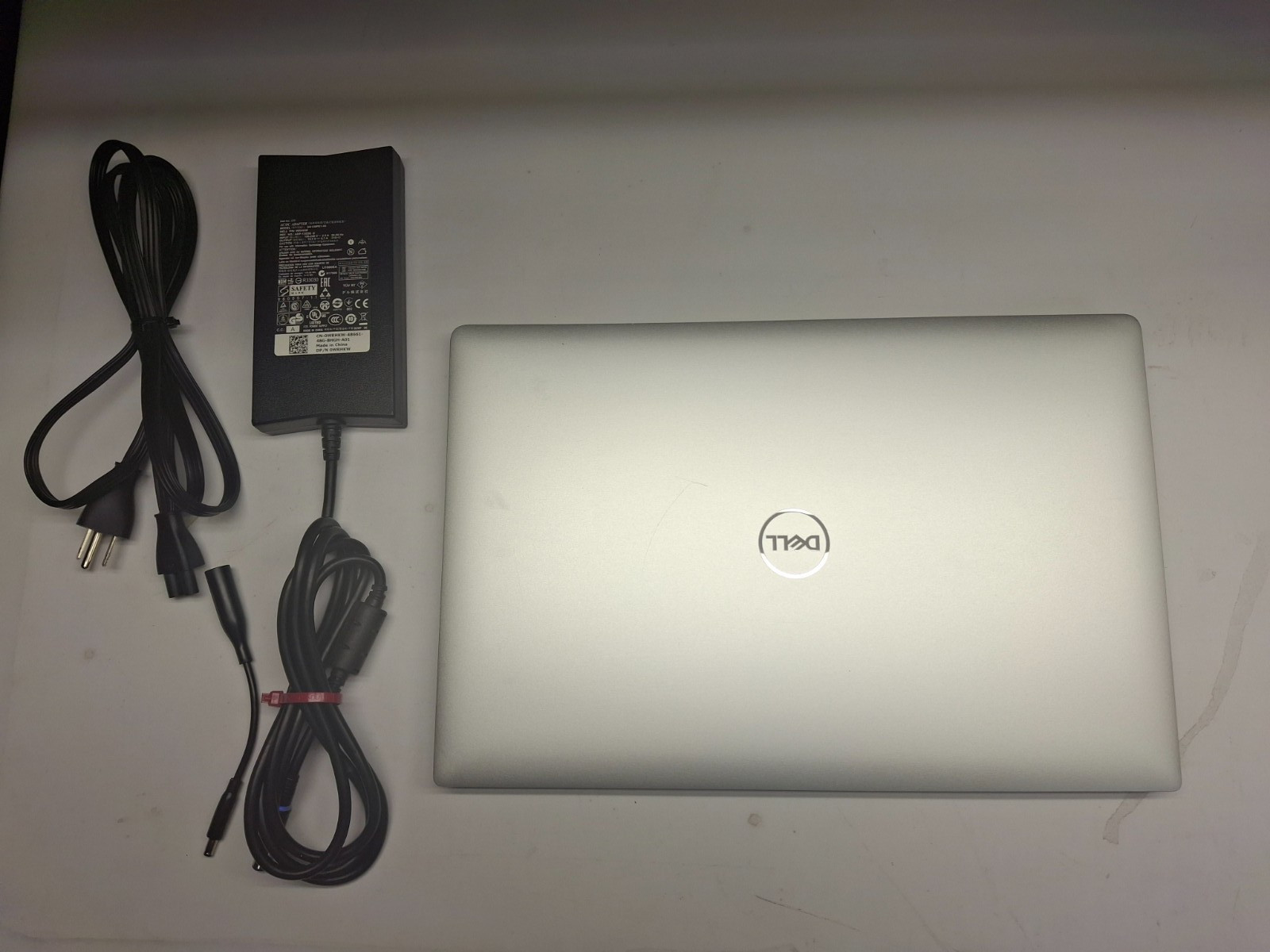 Dell Precision 5540 Intel Core i7-9850H NVIDIA Quadro T1000 32GB 256GB SSD W11P