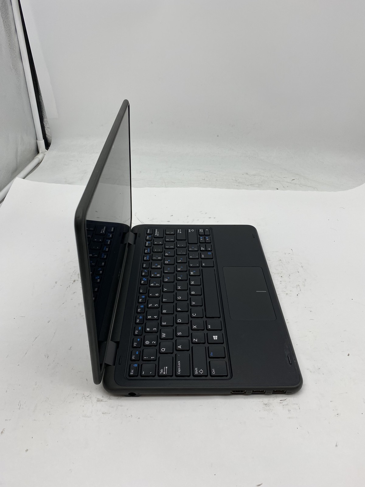 Dell Latitude 3190 Intel Pentium Silver N5030 1.1GHz 4GB 128GB SSD W10P Touch