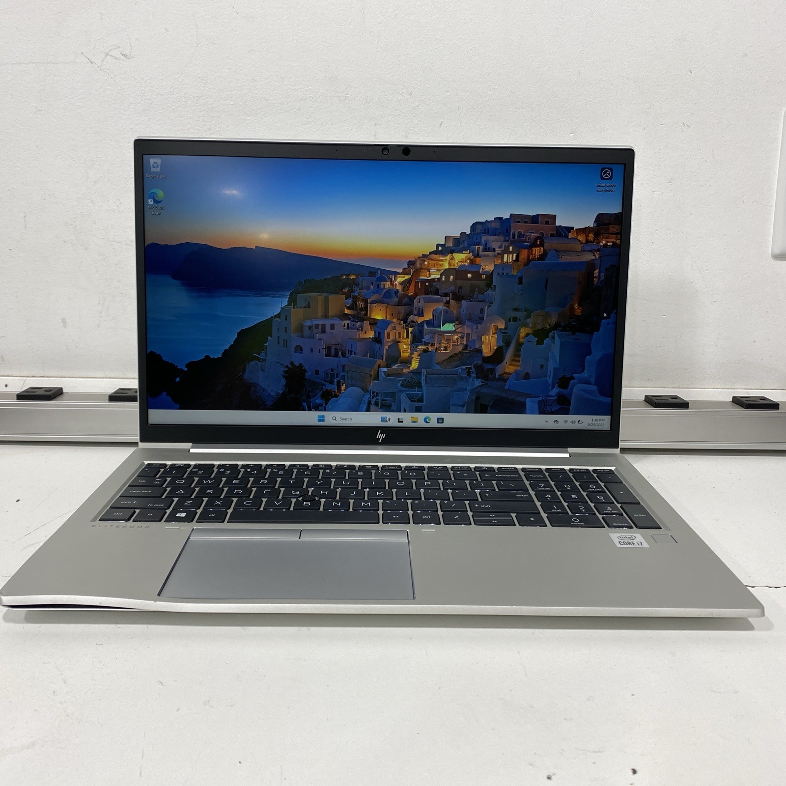 HP 850 G7 – 15″ 1920×1080 – i7-10510U – 8GB – 256GB SSD – Win 11 Pro
