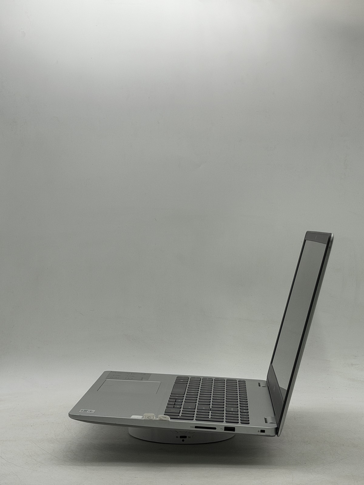 Dell Inspiron (5593) 15.6in i5-1035G1 16GB 128GB No OS [READ]