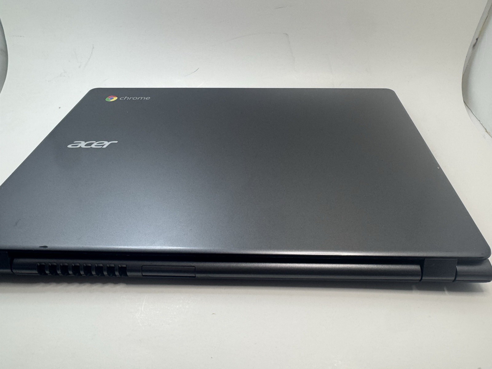 Acer ChromeBook C720 11.6″(16GB SSD, Intel Celeron, 1.40 GHz, 2GB) Laptop -…