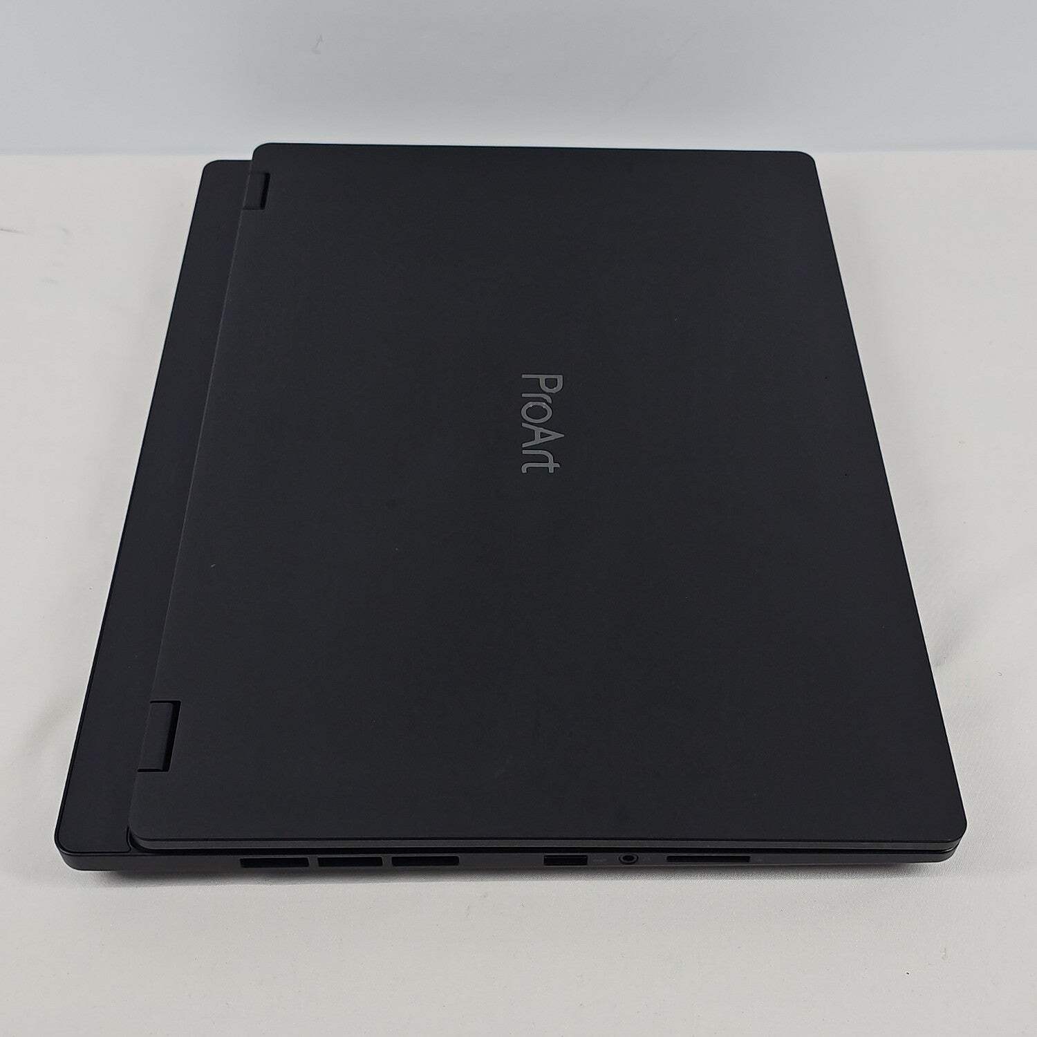 Asus ProArt Studiobook 16 i9-13980HX 2.2GHz 64GB RAM 2TB SSD RTX 3000 Ada