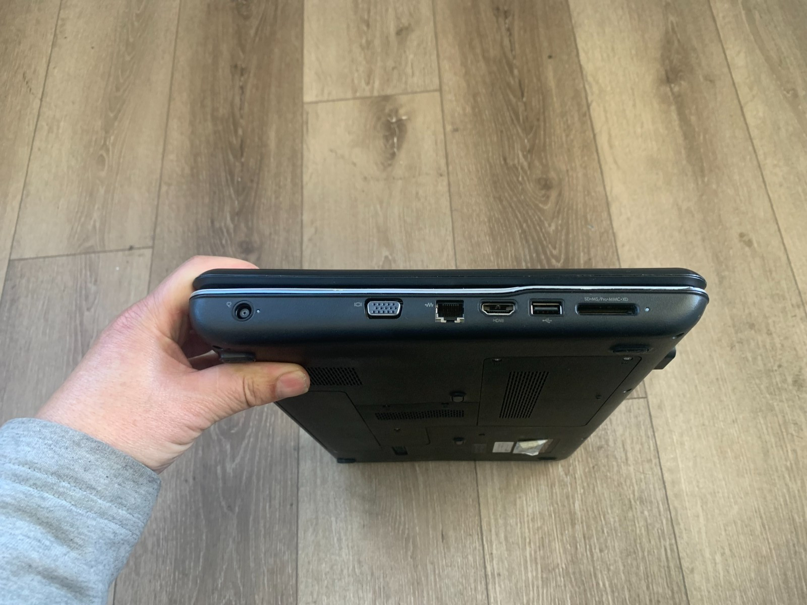 HP G60-445DX Notebook PC 15.6″ AMD Turion Dual-Core 2.20GHz 3GB RAM 160GB HDD