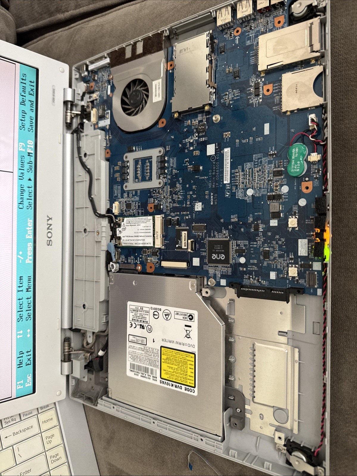 Sony Vaio VGN-N130G Core Duo @ 1.6GHz 1GB RAM, NO HD – PARTS!