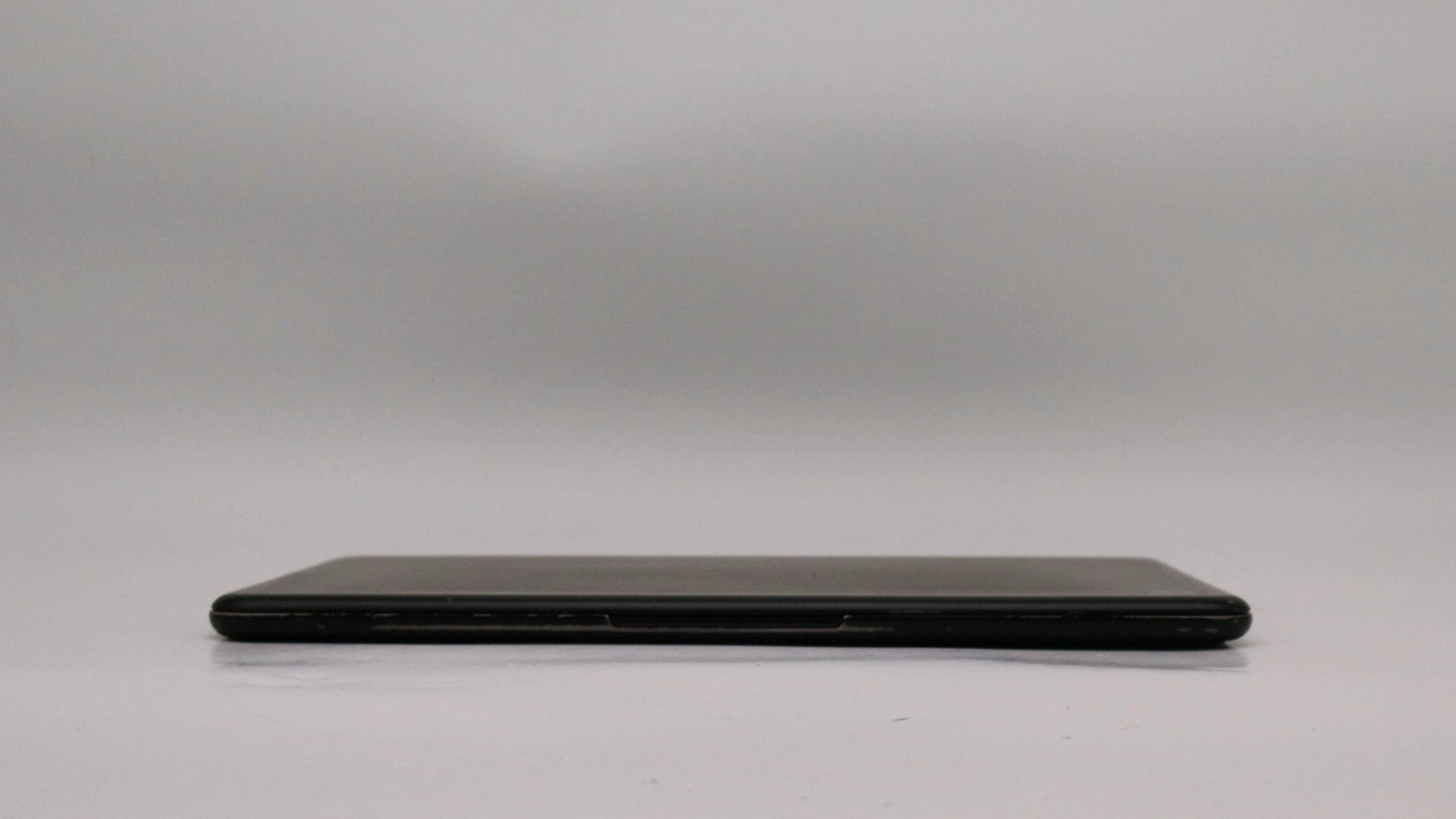 Google Pixelbook Go 13″ i5-8200y 8GB 128GB – Fair READ DESC