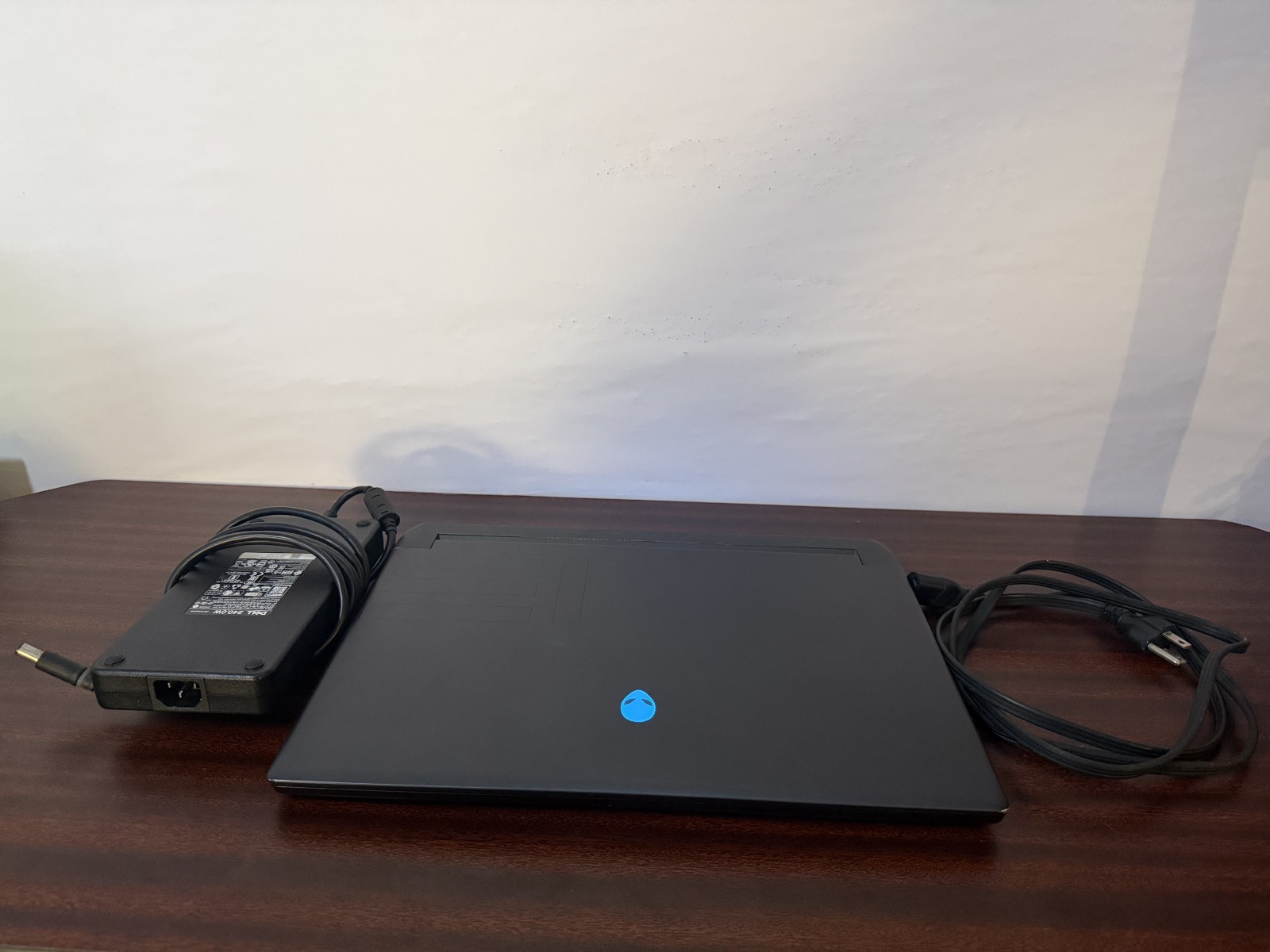 Alienware m15 R5 Ryzen 9 5900HX RTX 3070 16GB 1TB Gaming Laptop 360Hz
