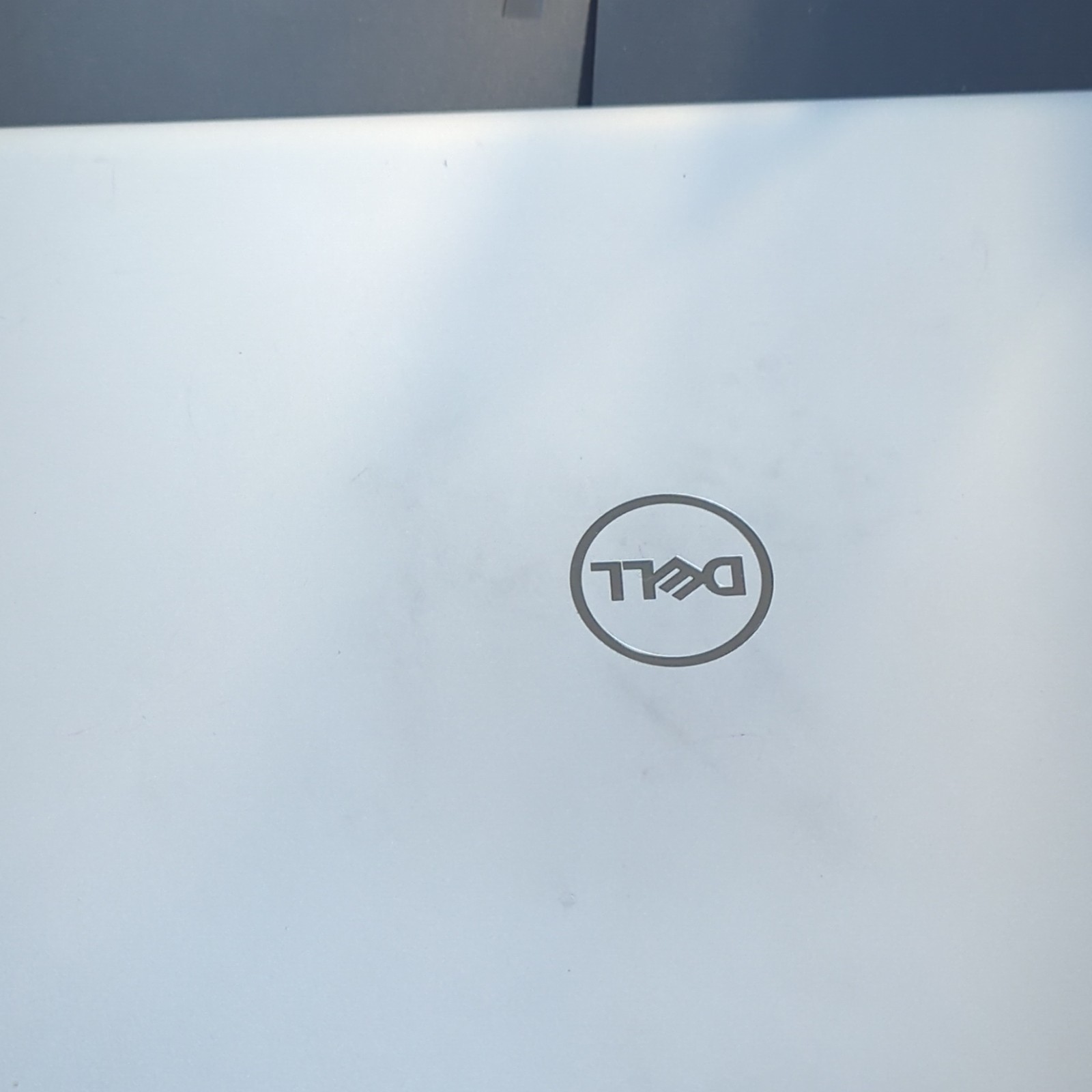 lot of 2 Dell and one hp with out charge you will get what you see in the pictur