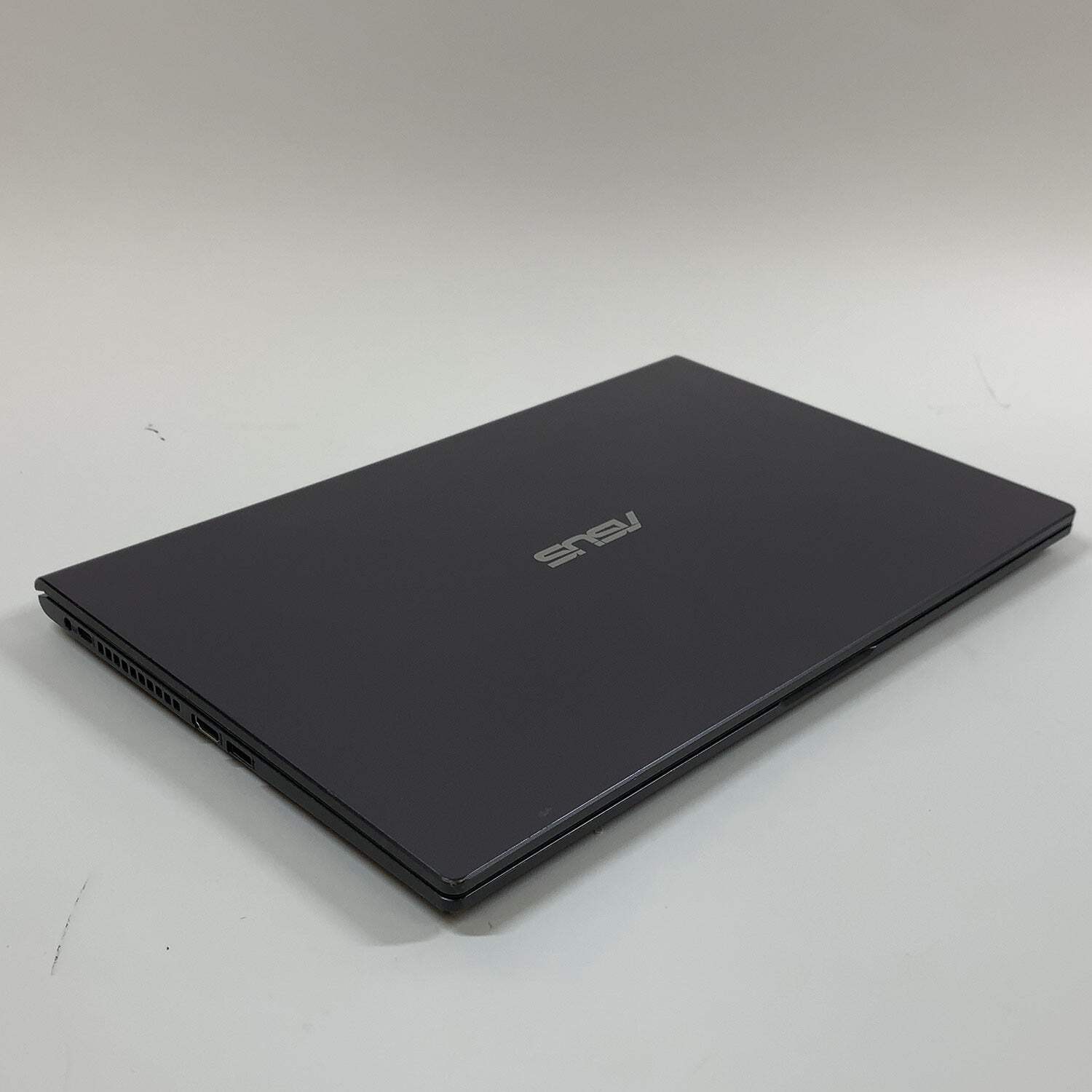 Asus Vivobook 15 F515J 15.3″ i3-1005G1 1.2GHz 4GB RAM 128GB SSD