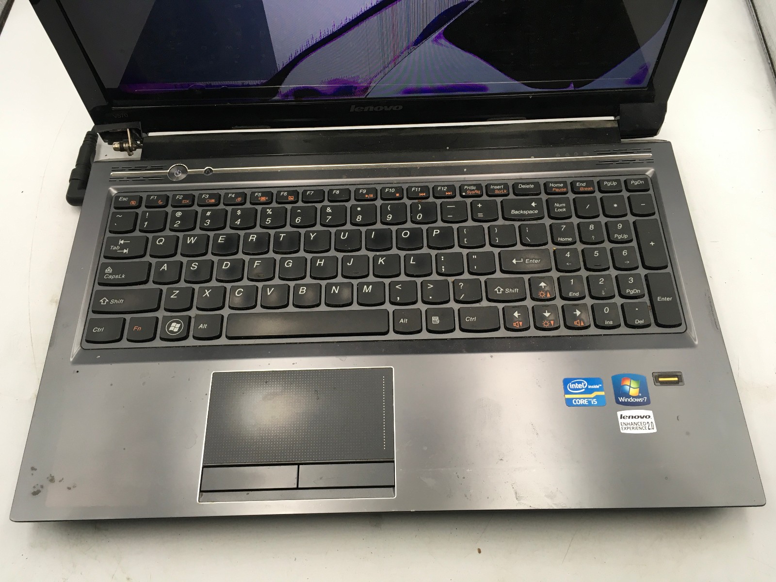 LENOVO V570 1066 – FOR PARTS/BAD LCD – INTEL i5-2410M – 6GB RAM – READ DESC – BB