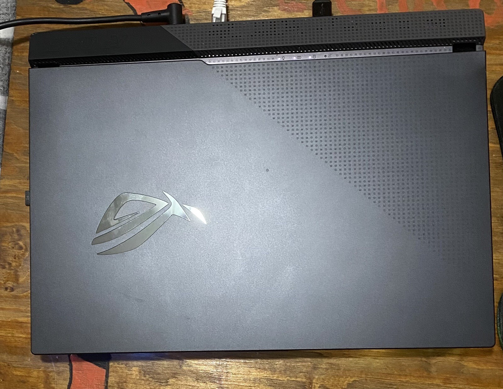 ASUS ROG Strix G513 R9 G513QM 15.6″ (2TB SSD, AMD Ryzen 9 5900HX, RTX 3060)