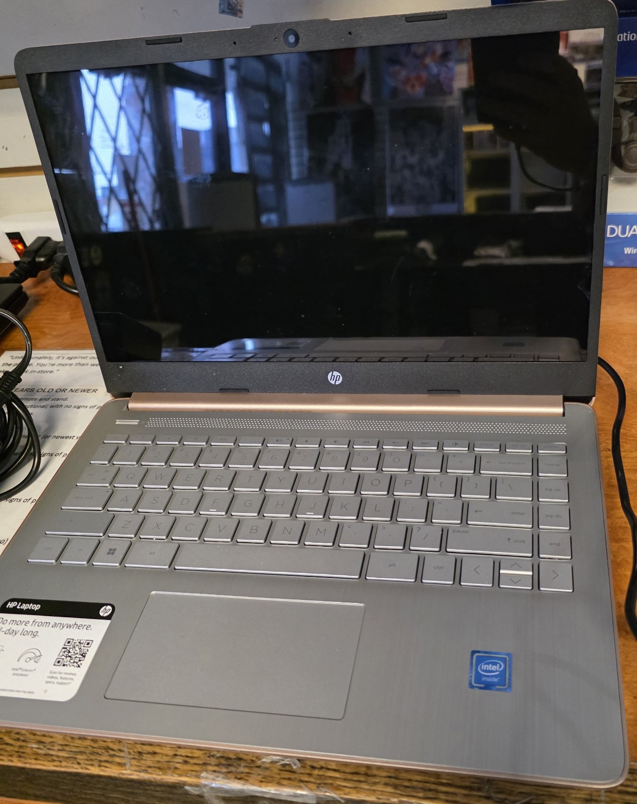 HP Laptop 14-DQ0020NR Laptop Intel 4GB RAM *READ*