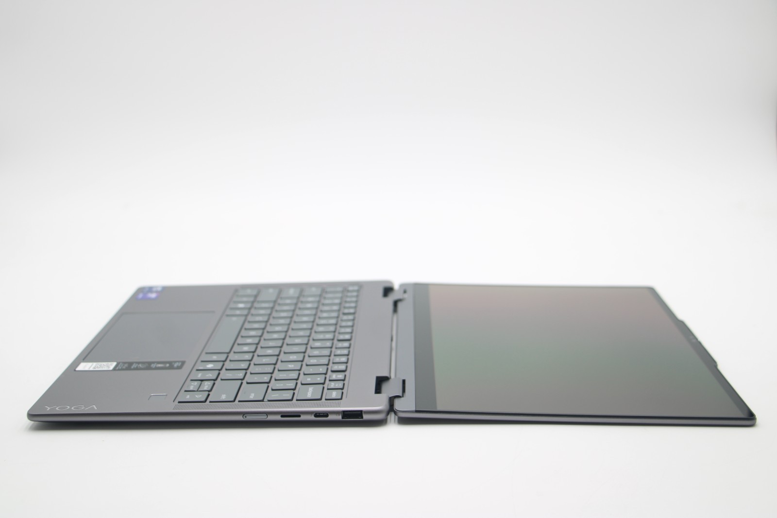 Lenovo Yoga 7 2-in-1 14ILL10 *2.1GHz Ultra 5 226V/16GB RAM/1TB SSD* 6Mt Warranty