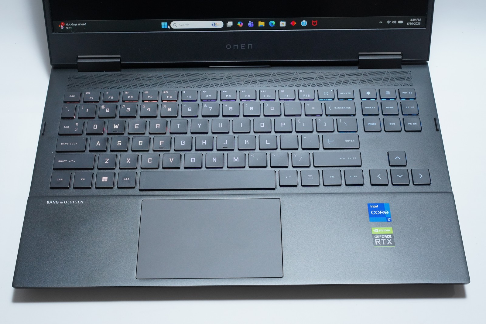 HP OMEN 15-ek1010nr 15.6″ 144Hz Gaming Laptop i7-11800H 16GB 1TB RTX 3060
