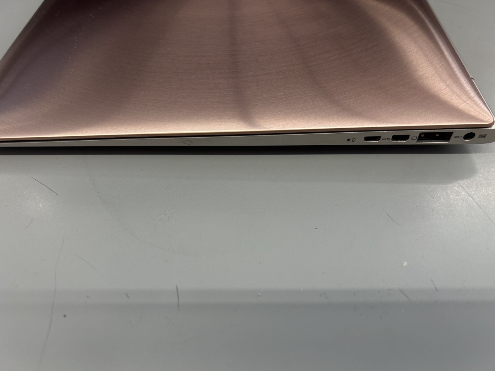 Asus UX31E-RY026V Zenbook 13.3″ Intel Core i7-2677M 1.8GHz 4GB 250GB SSD W10Home