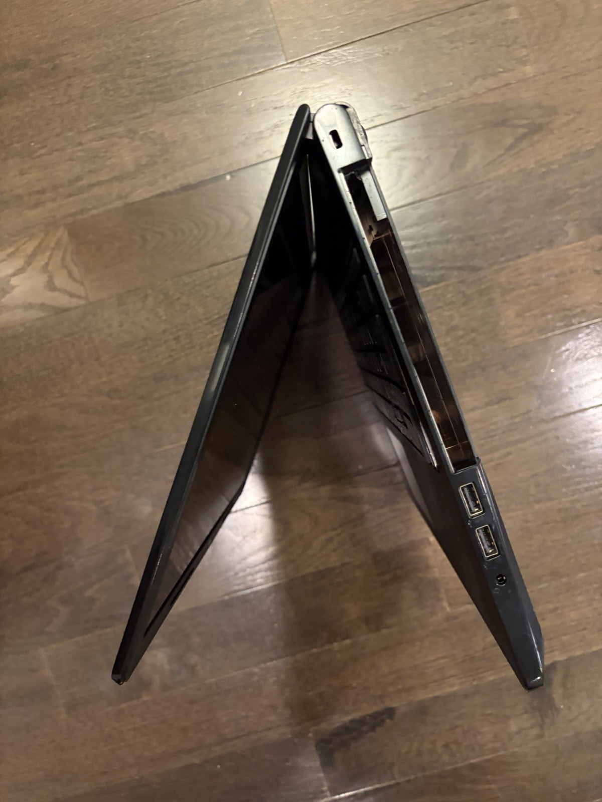 Dell Inspiron 15-3552 15.6″ 4GB RAM, Celeron N3060, No HDD, ODD + Charger Tested