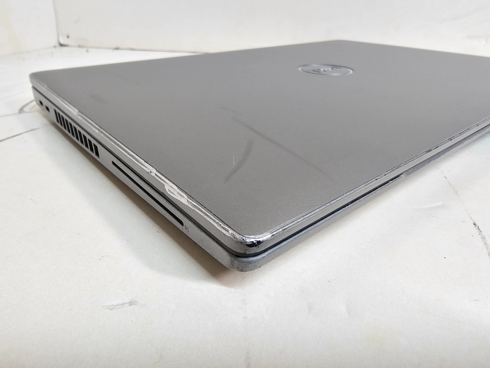 Dell Latitude 5520 Laptop – 2.6 GHz i5-1145G7 16GB 512GB 15.6″ Touchscreen SP31