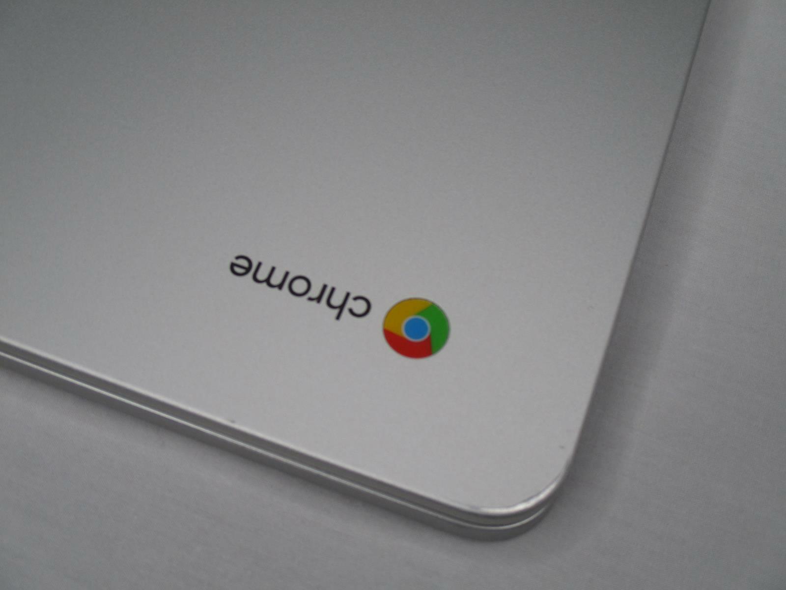 Asus Chromebook C302C Flip 12.5″ TouchScreen M7-6Y75 1.2Ghz 16GB 64GB Wi-Fi BT