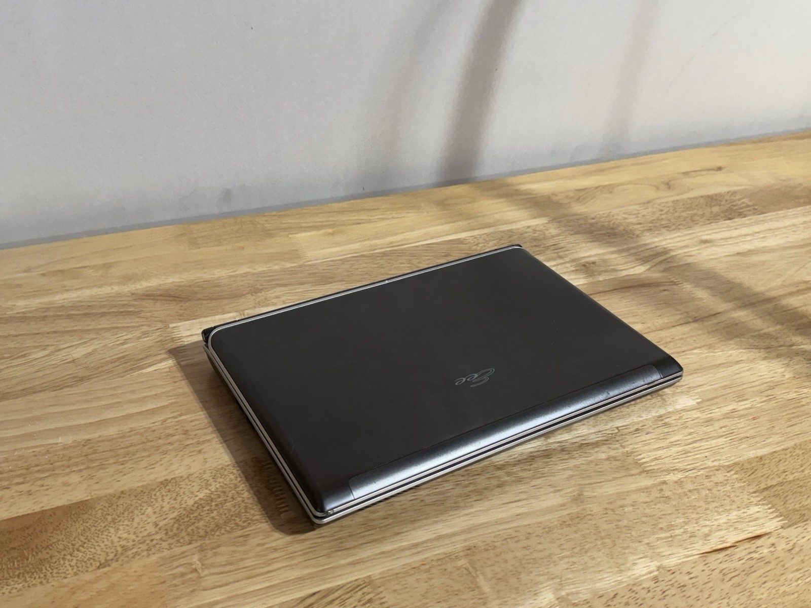 Asus Eee PC 1002HA For Parts Or Repair