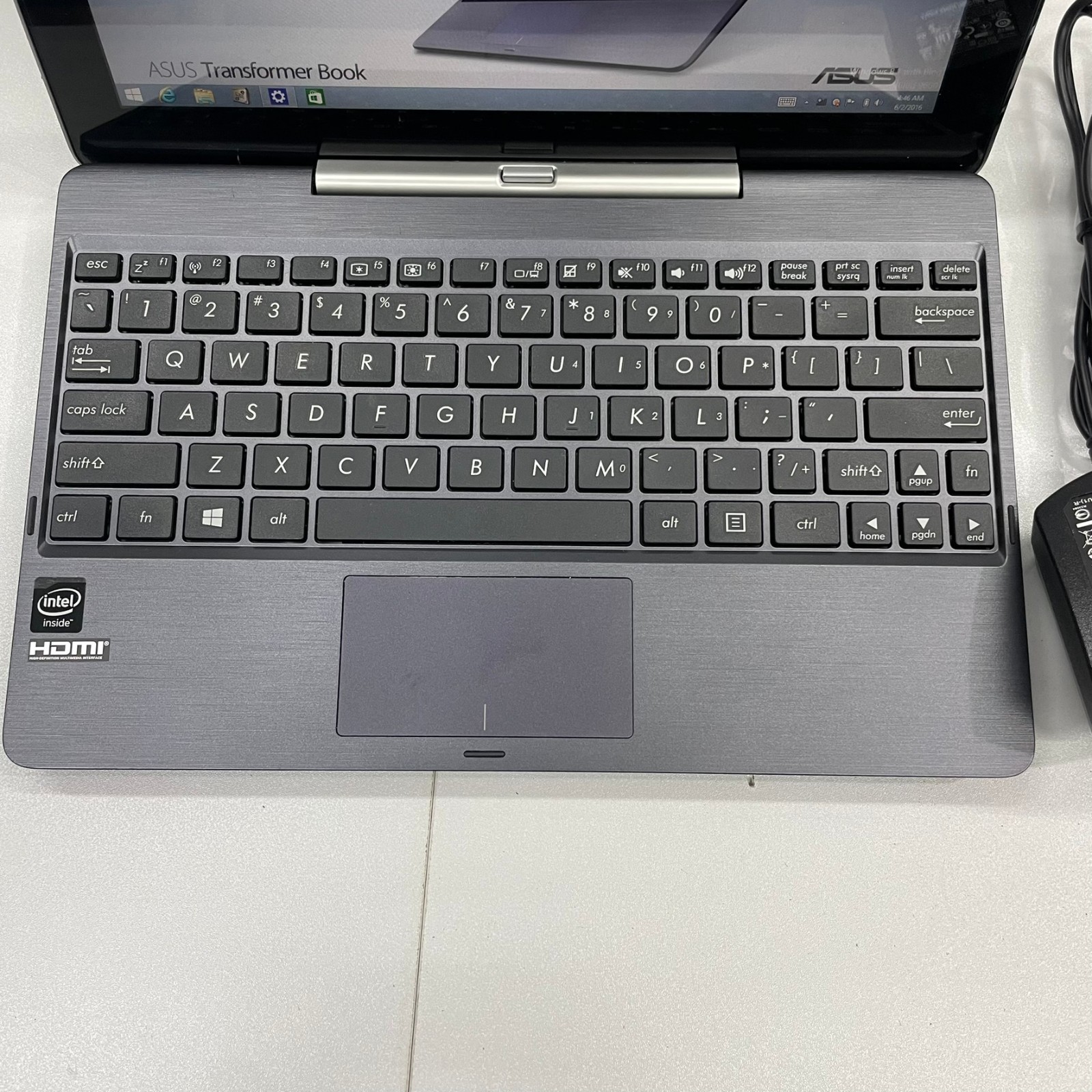 ASUS Transformer Book T100TAM – Atom Z3775 – 2GB – 32GB eMMC + 500GB HDD – 10.1″