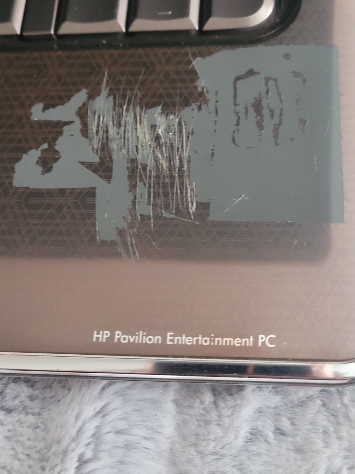 HP Pavilion dv5-1250us Laptop For Parts or Repairs, Broken Screen, Powers On