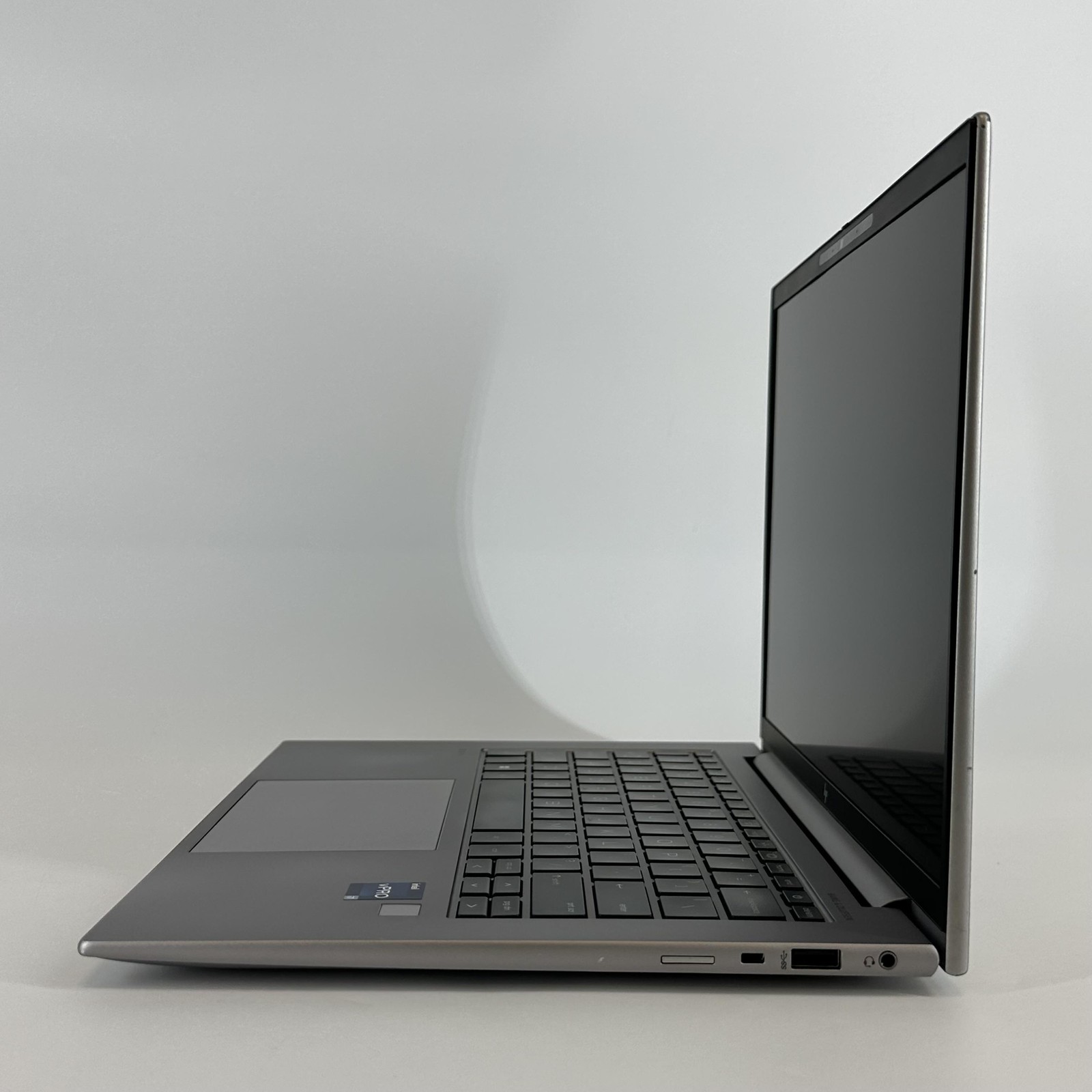 HP ZBook Firefly 14 G10 Gray FHD+ 1.9 GHz i7-1370P 16GB RAM 512GB SSD Good