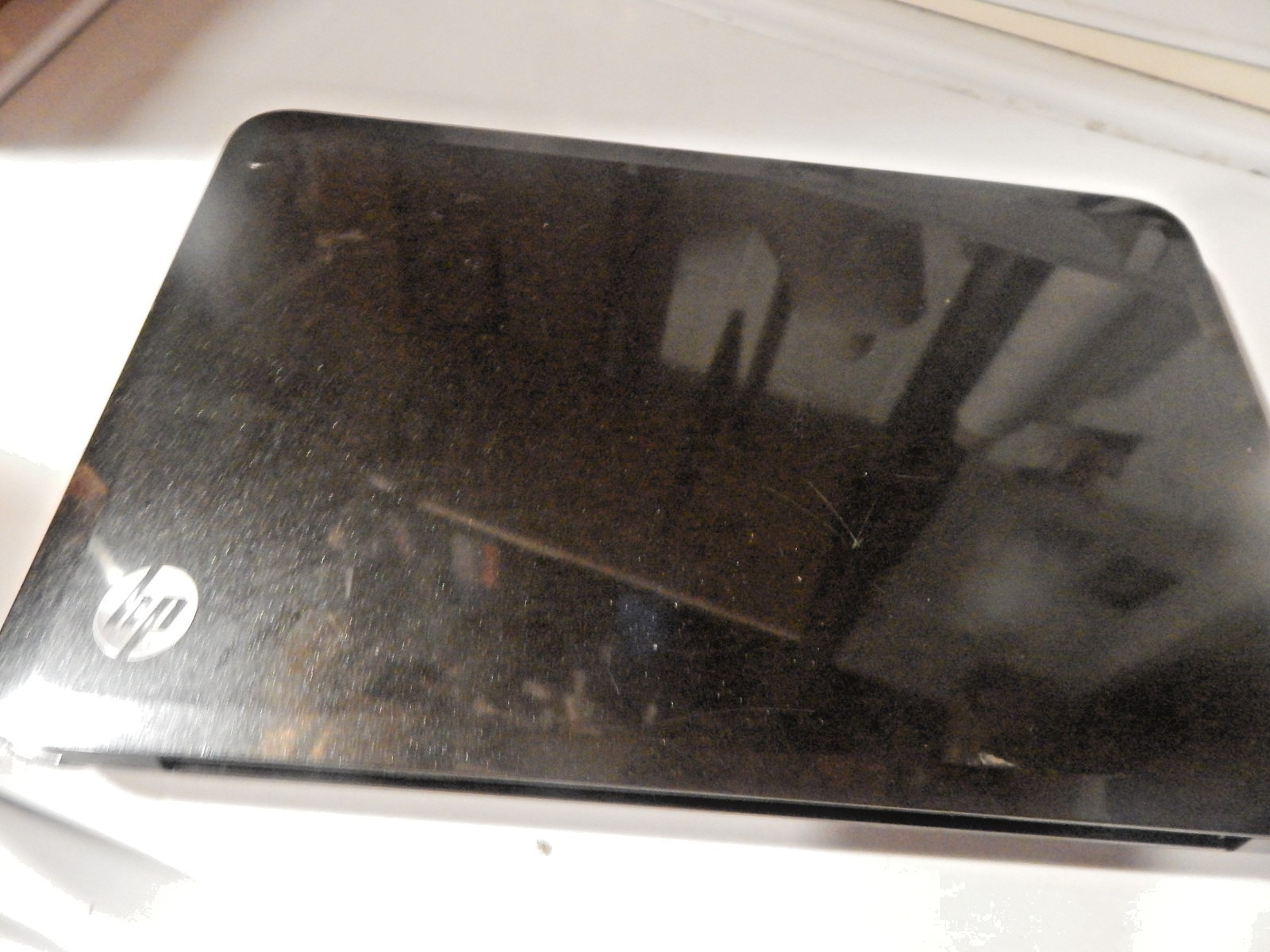 HP computer for parts No OS,No HD, No HD caddy, No charger, WINS 7 GOOD screen