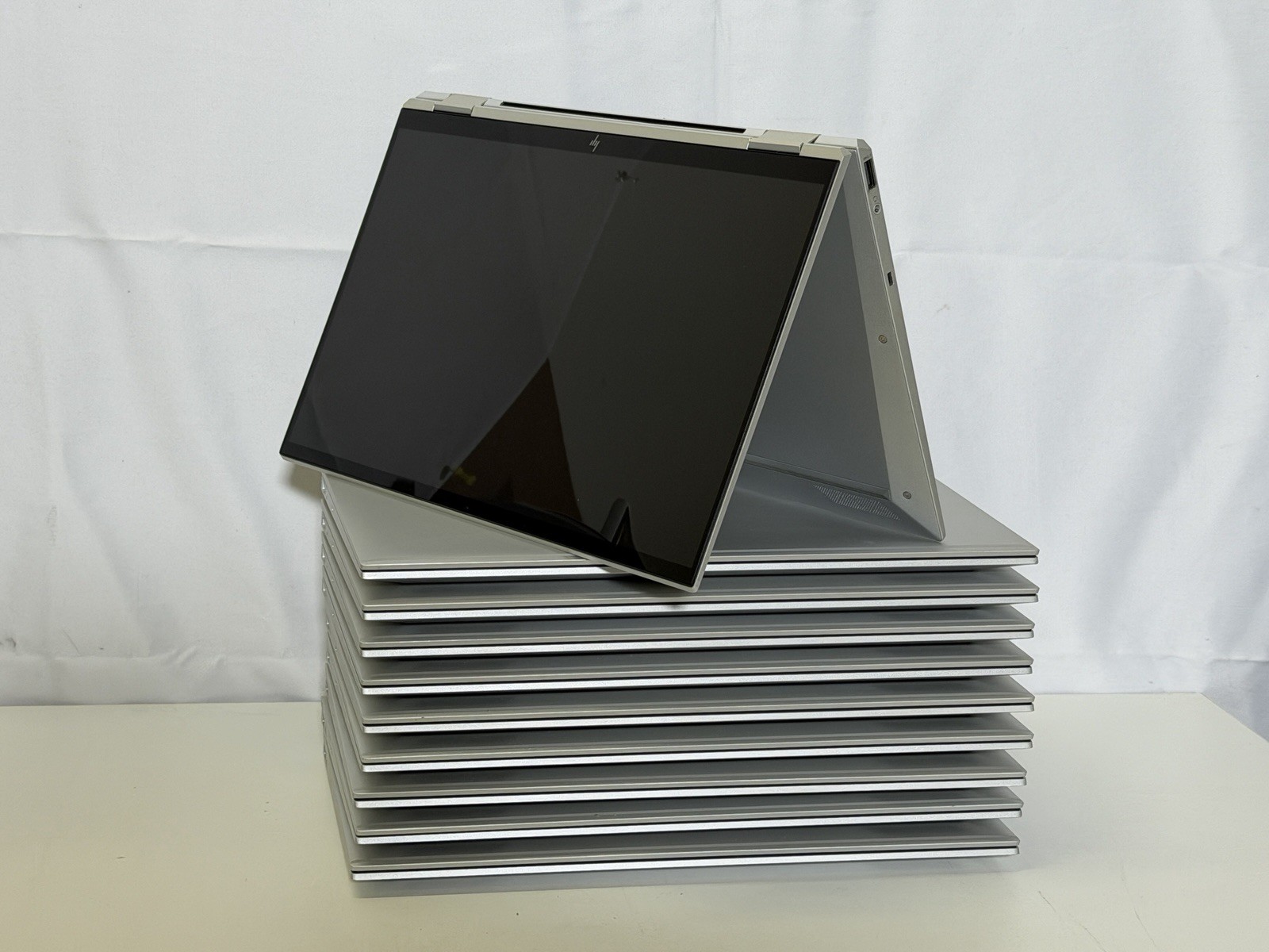 HP EliteBook x360 1040 G8 Touch i5-1145G7 16GB 256GB NvMe Win11Pro