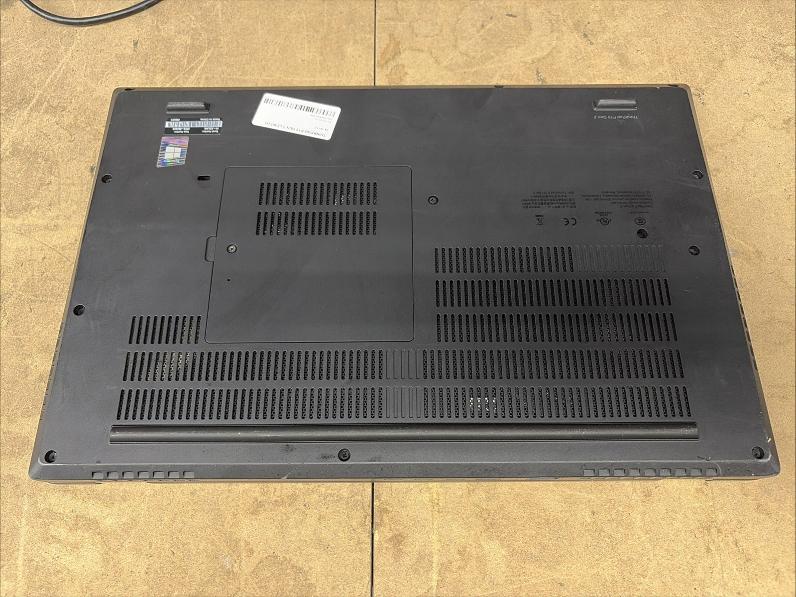 Lenovo ThinkPad P15 Gen 2 15.6″ UHD i7-11800H 32GB 512GB NVIDIA T1200 No OS