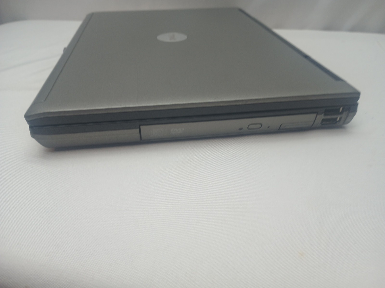 Dell Latitude D630Intel Core2 Duo 2.00 GHz4GB Ram Powers On Screen Not Coming On