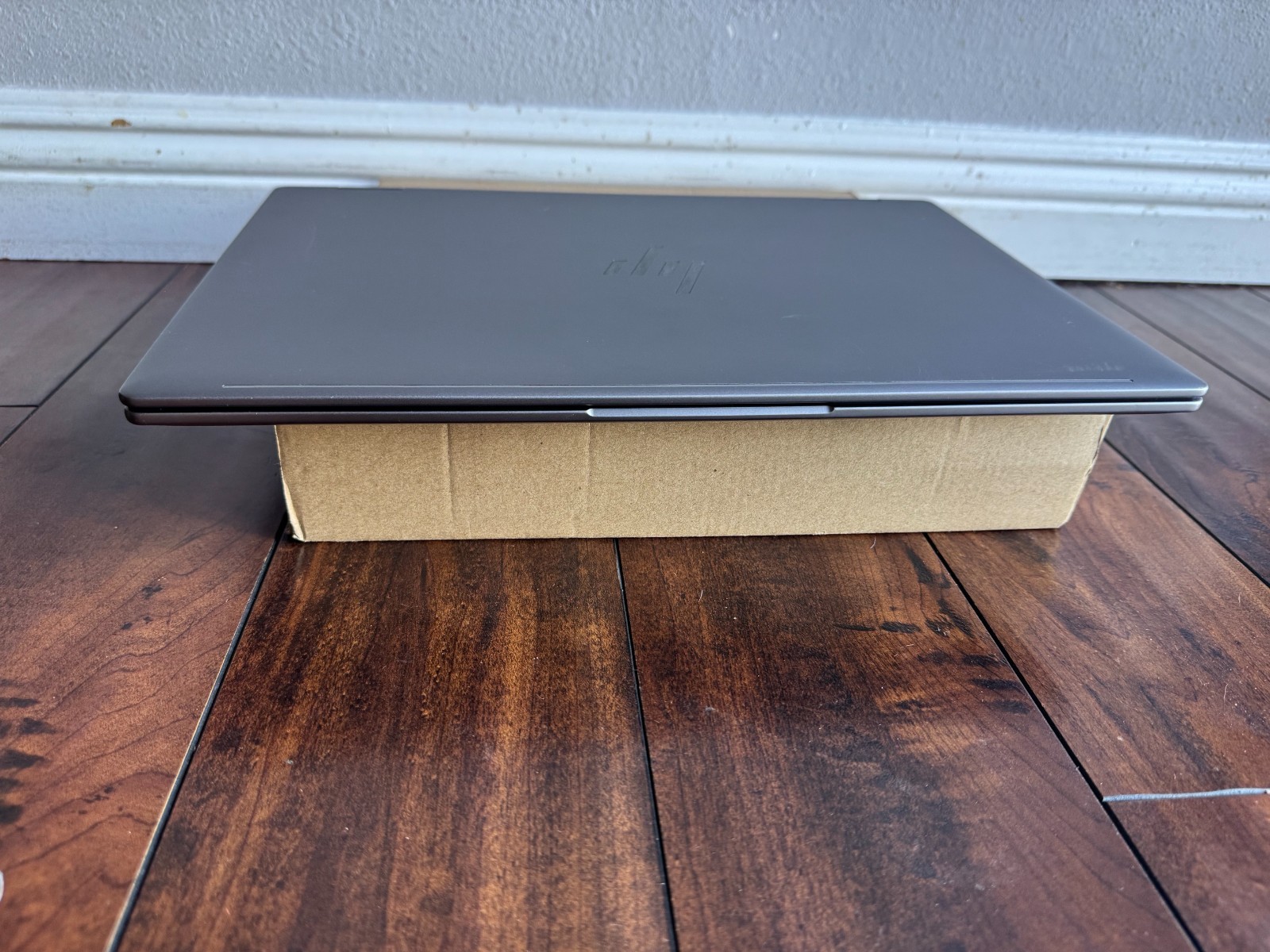 HP Envy x360 2-in-1 16-ad0023dx 16″ WUXGA Touch Ryzen 7 8840HS 16GB 1TB SSD