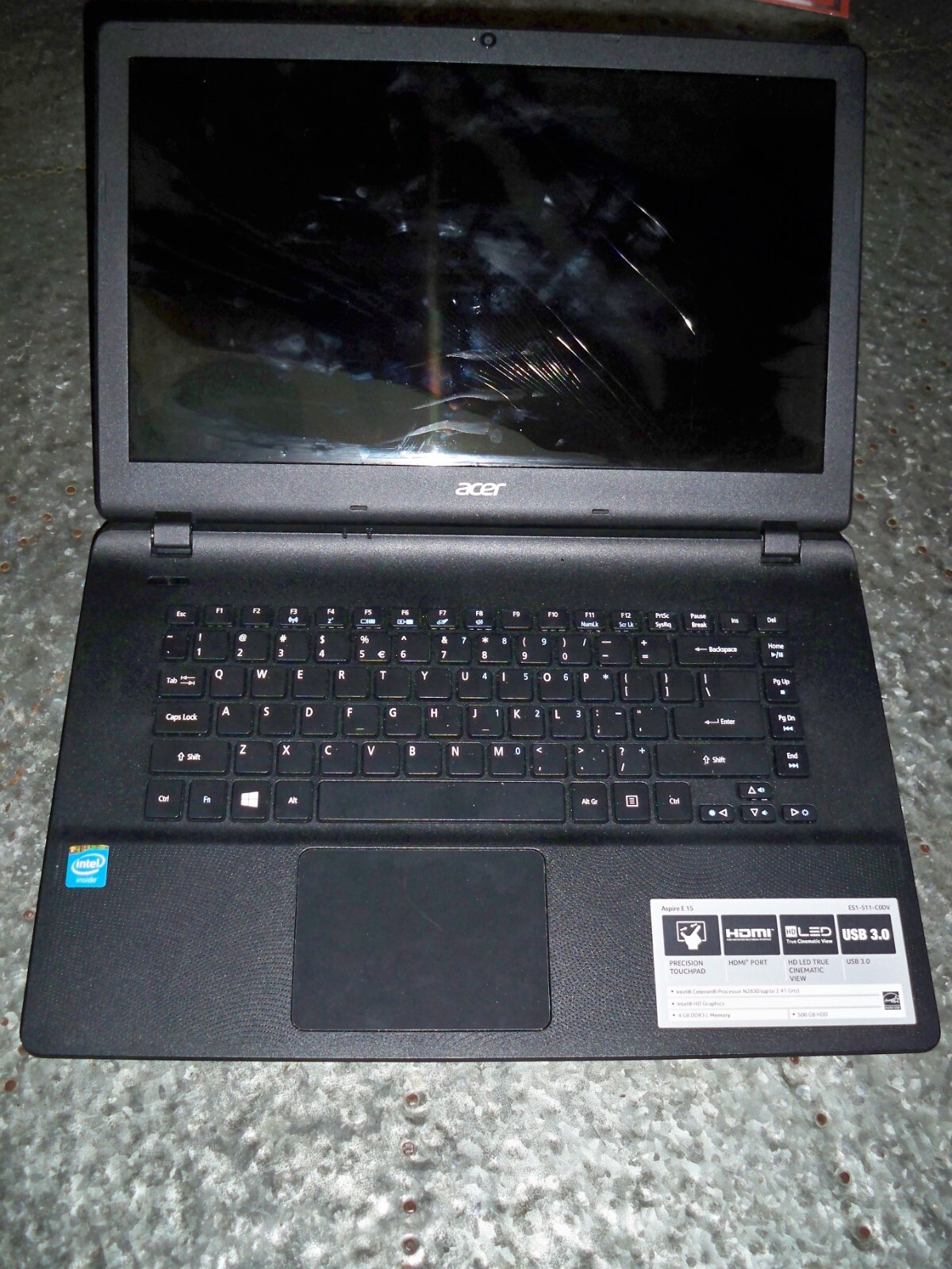Acer ES1-511 15.6” / Intel Celeron N2830 @ 2.41GHz 4 GB DDR3 L